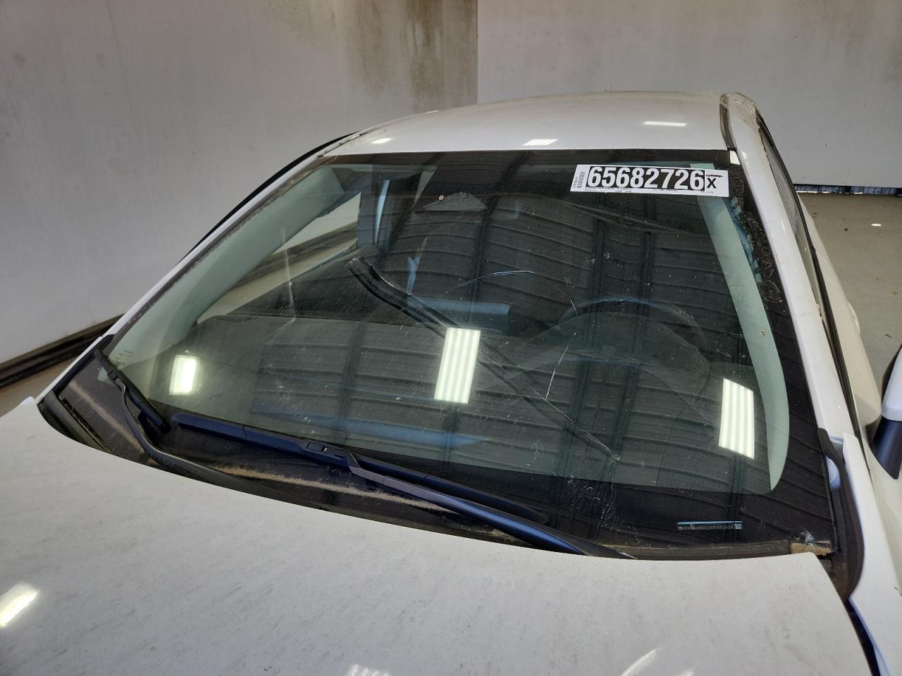 2024 Toyota Corolla Le White vin: 5YFB4MDE0RP112438 Damage: Windshield, Cracked, > 12 Inches