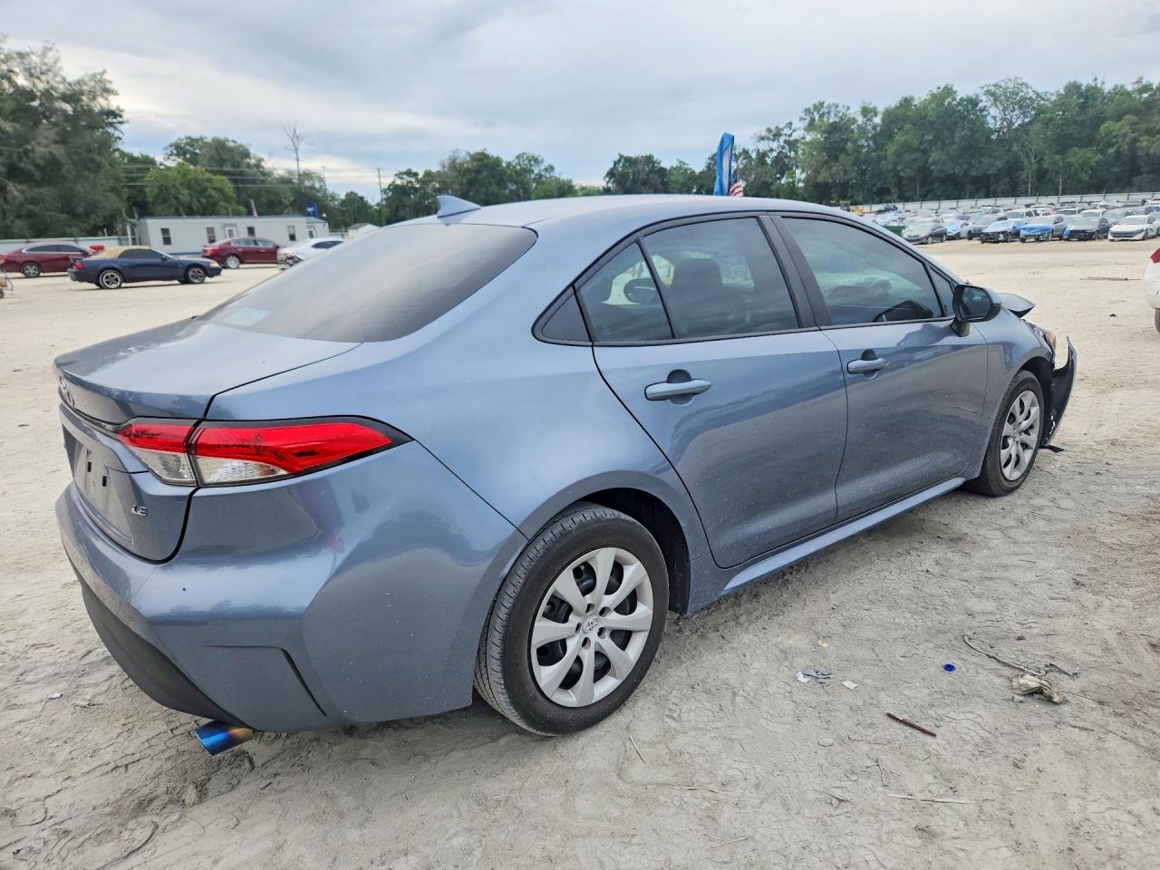 2024 Toyota Corolla Le Blue vin: 5YFB4MDE0RP180366