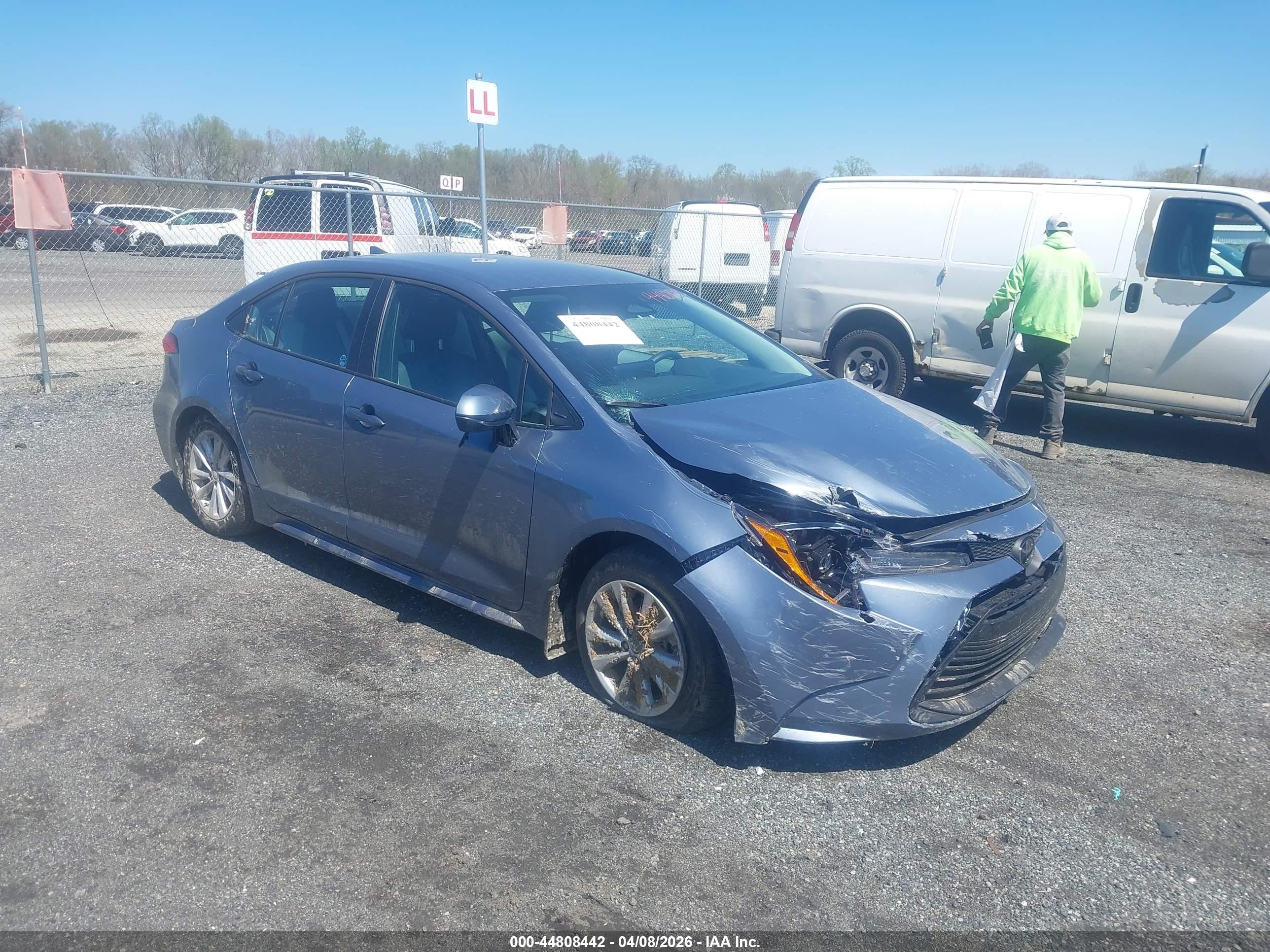 2026 Toyota Corolla Le Blue vin: 5YFB4MDE0TP396502