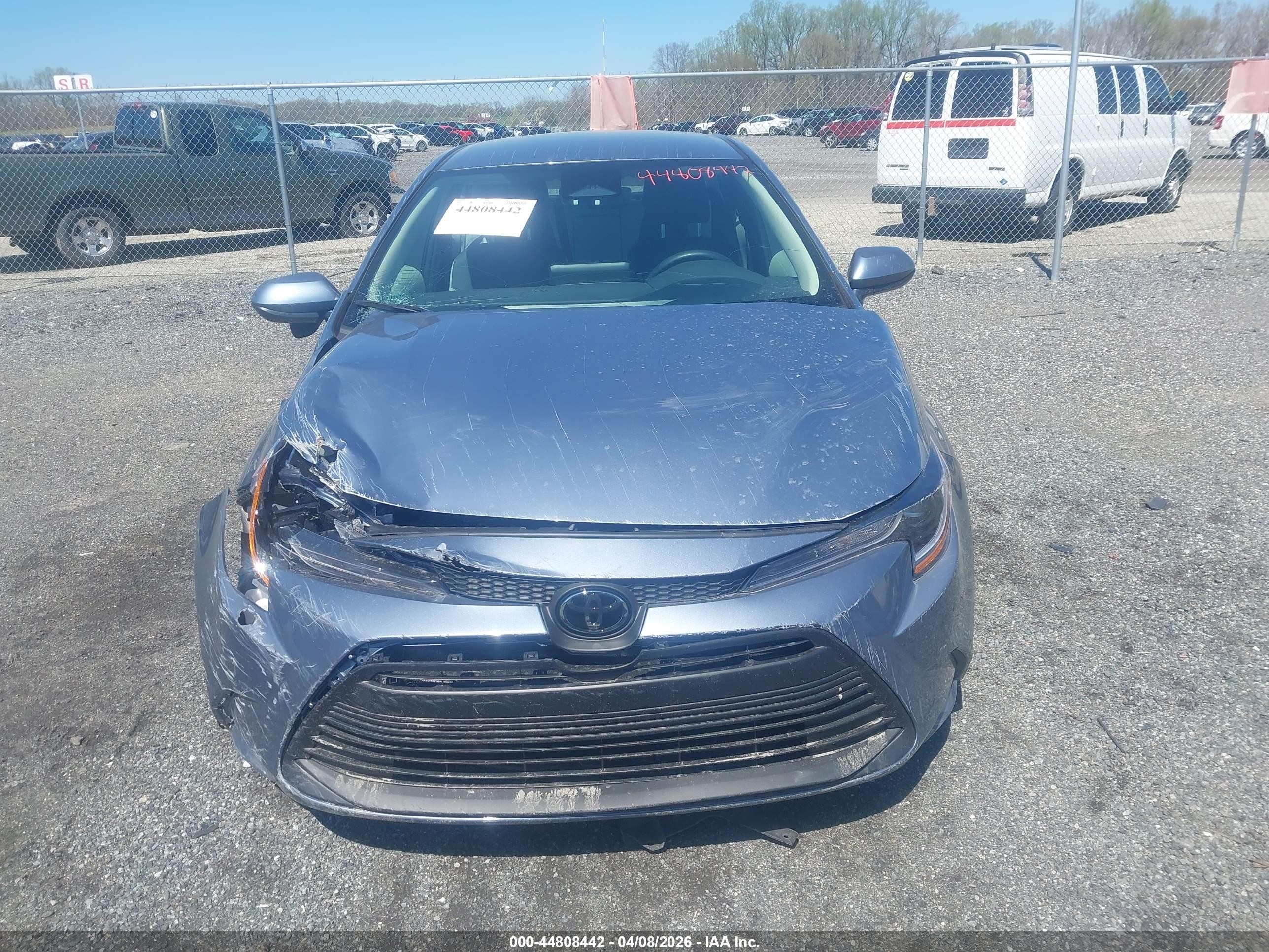 2026 Toyota Corolla Le Blue vin: 5YFB4MDE0TP396502