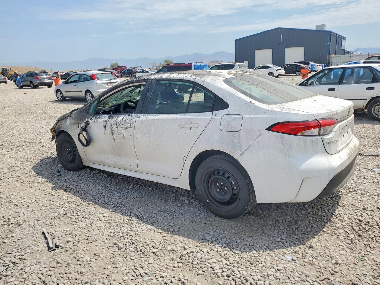2026 Toyota Corolla Le White vin: 5YFB4MDE0TP408521