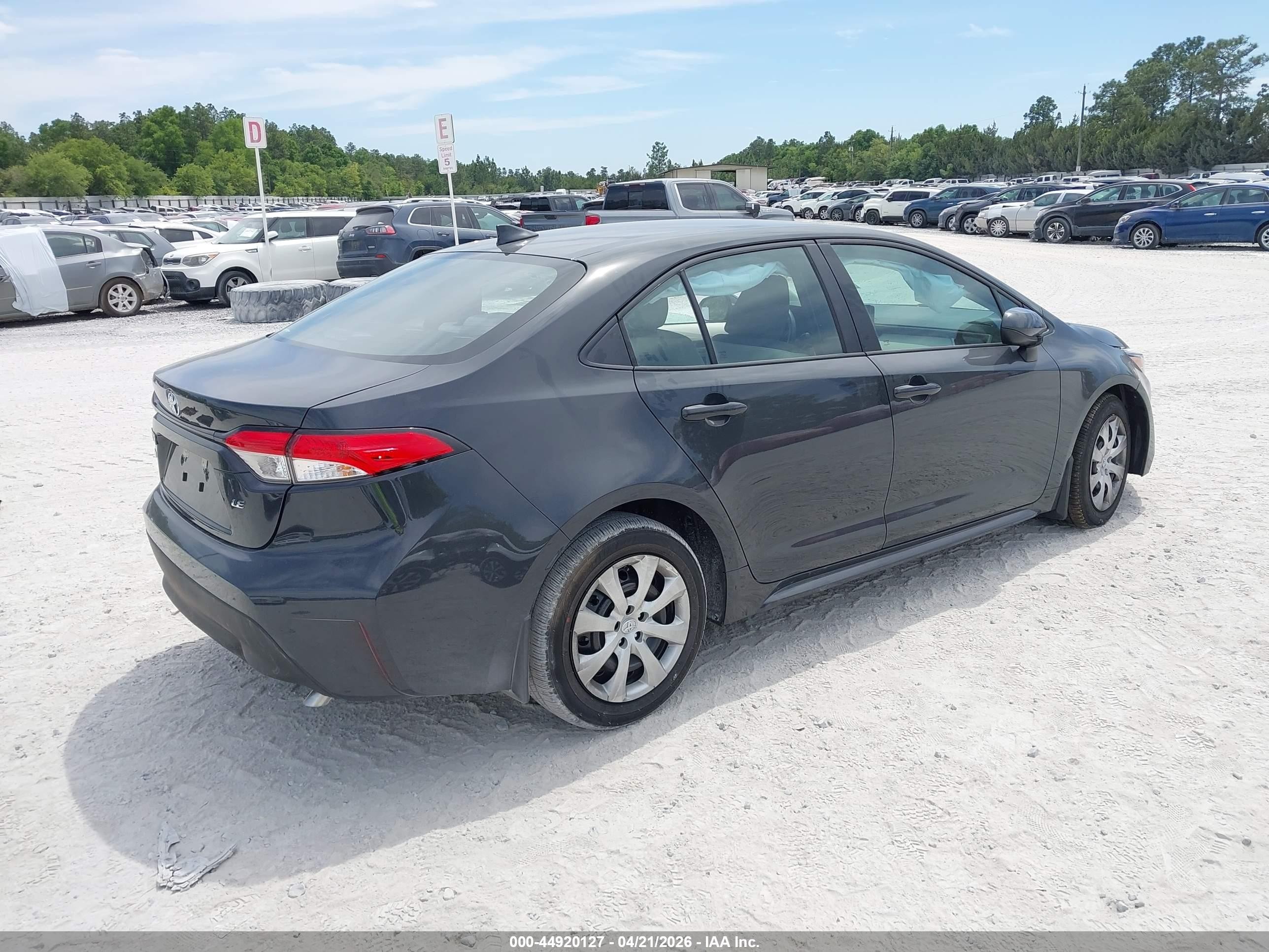 2026 Toyota Corolla Le Gray vin: 5YFB4MDE0TP446797