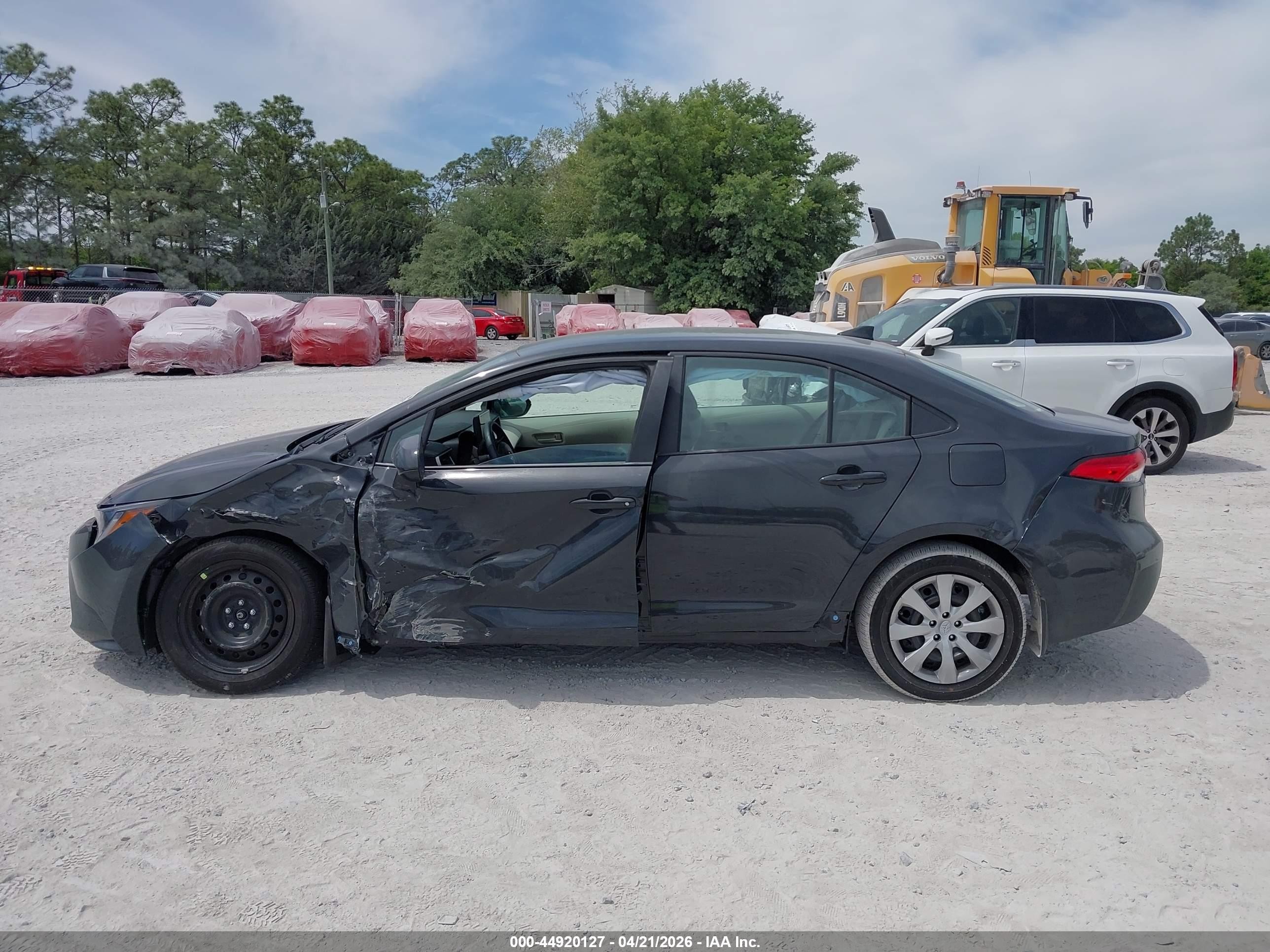 2026 Toyota Corolla Le Gray vin: 5YFB4MDE0TP446797