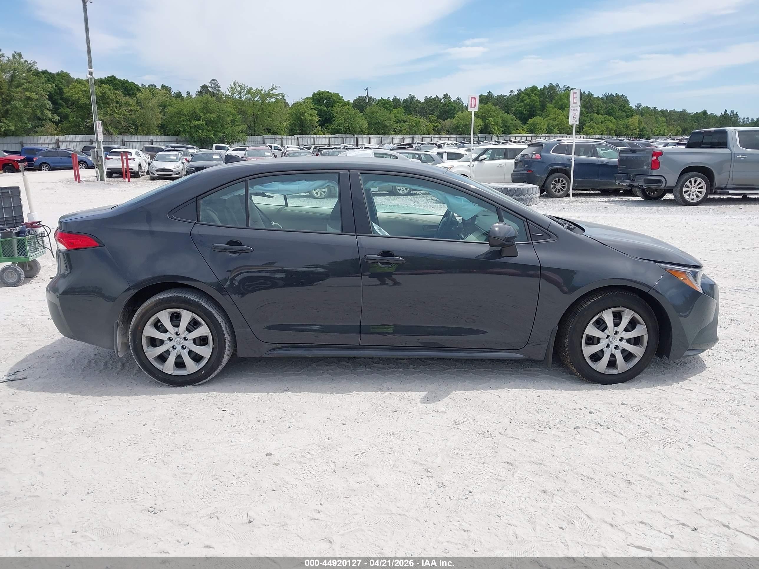2026 Toyota Corolla Le Gray vin: 5YFB4MDE0TP446797