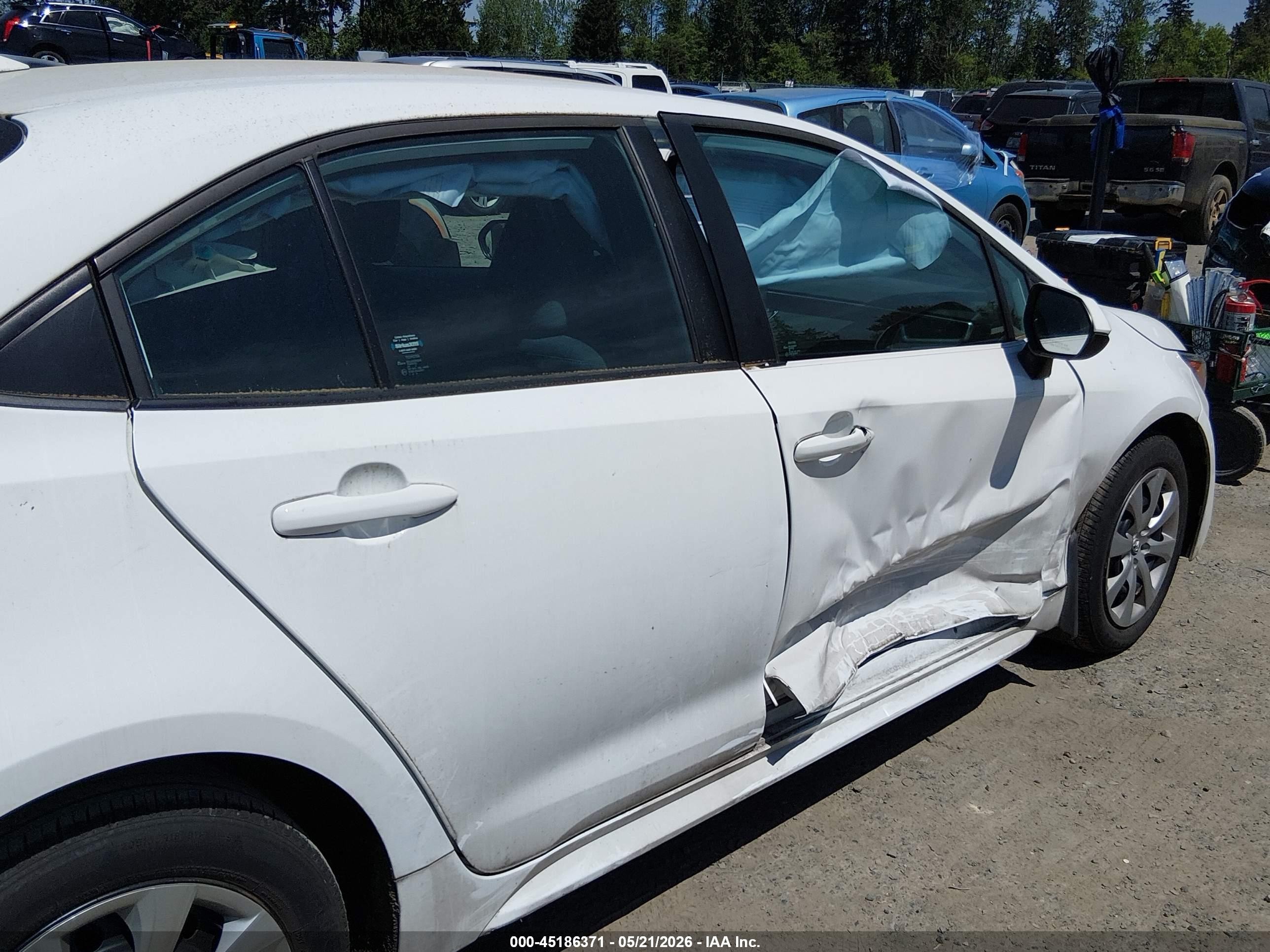 2023 Toyota Corolla Le White vin: 5YFB4MDE1PP070746