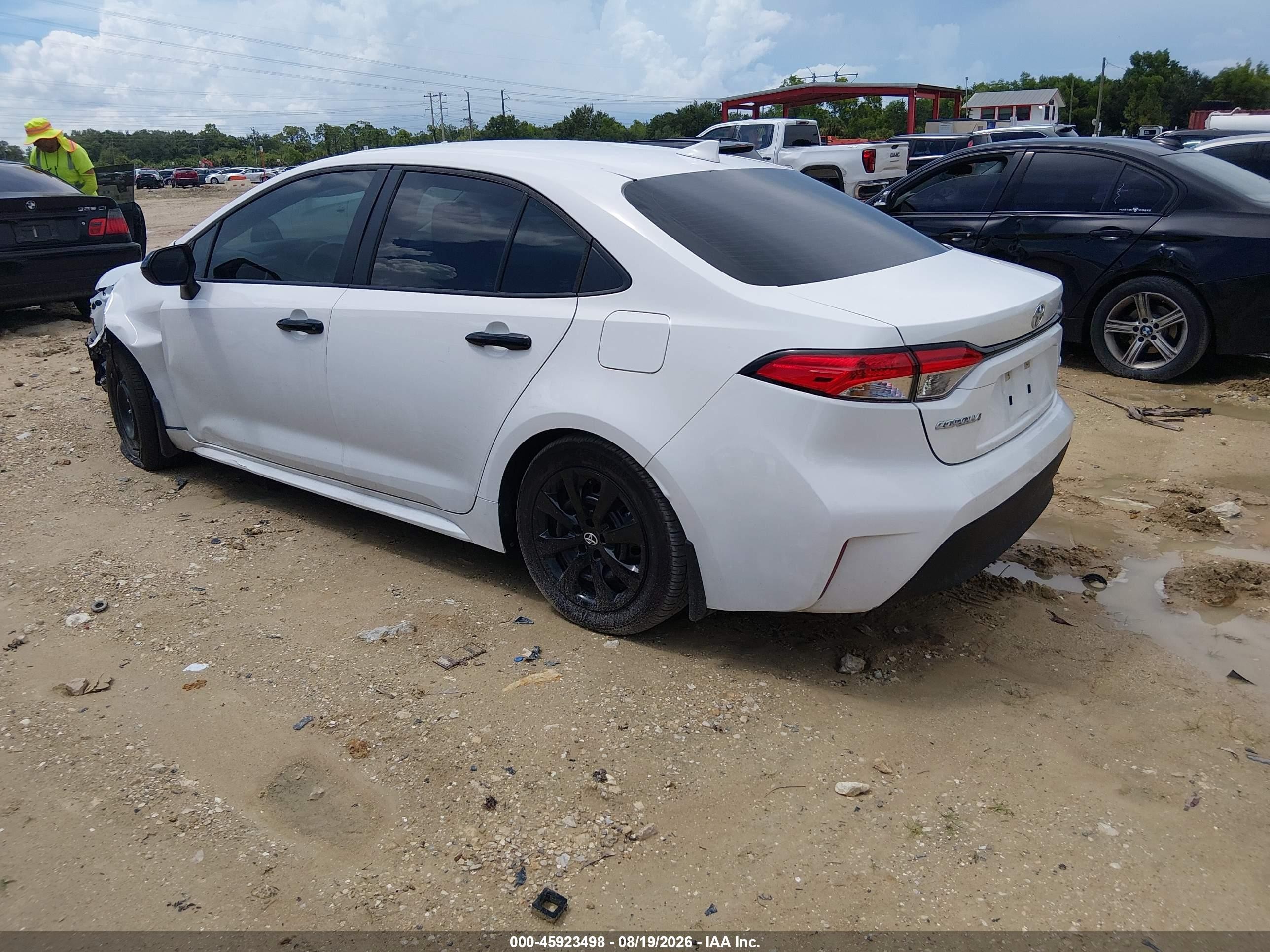 2025 Toyota Corolla Le White vin: 5YFB4MDE1SP353687