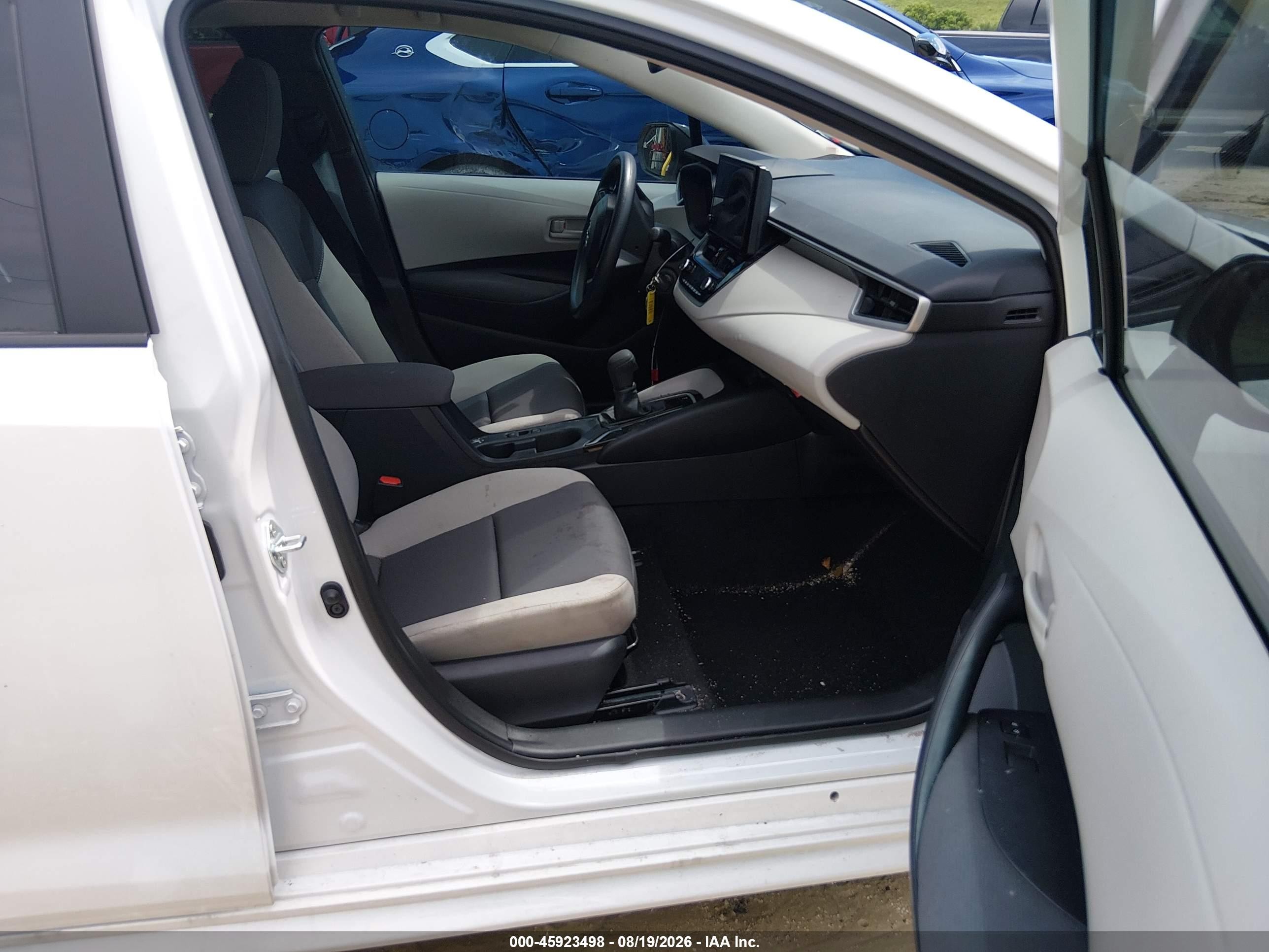 2025 Toyota Corolla Le White vin: 5YFB4MDE1SP353687