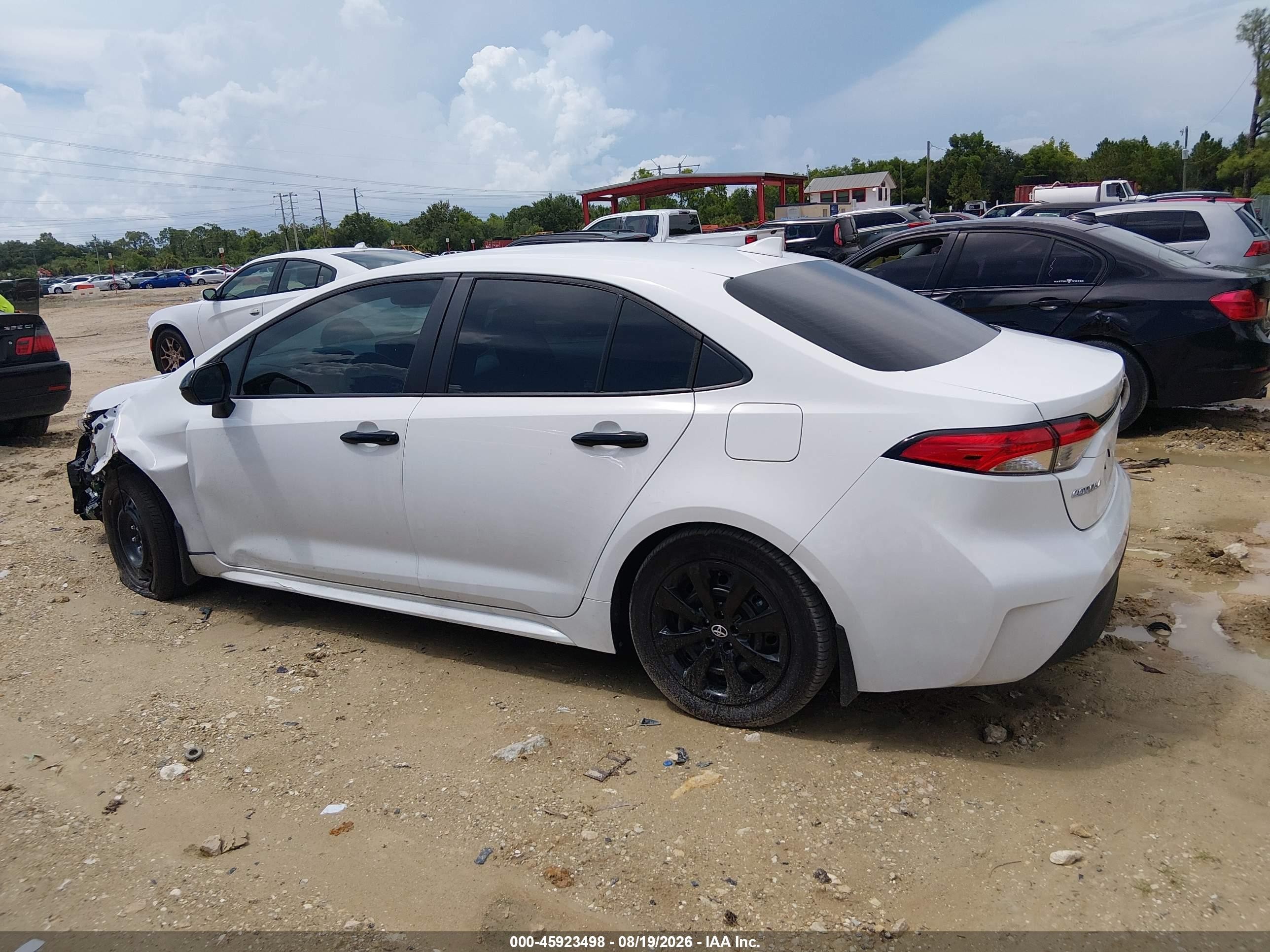 2025 Toyota Corolla Le White vin: 5YFB4MDE1SP353687