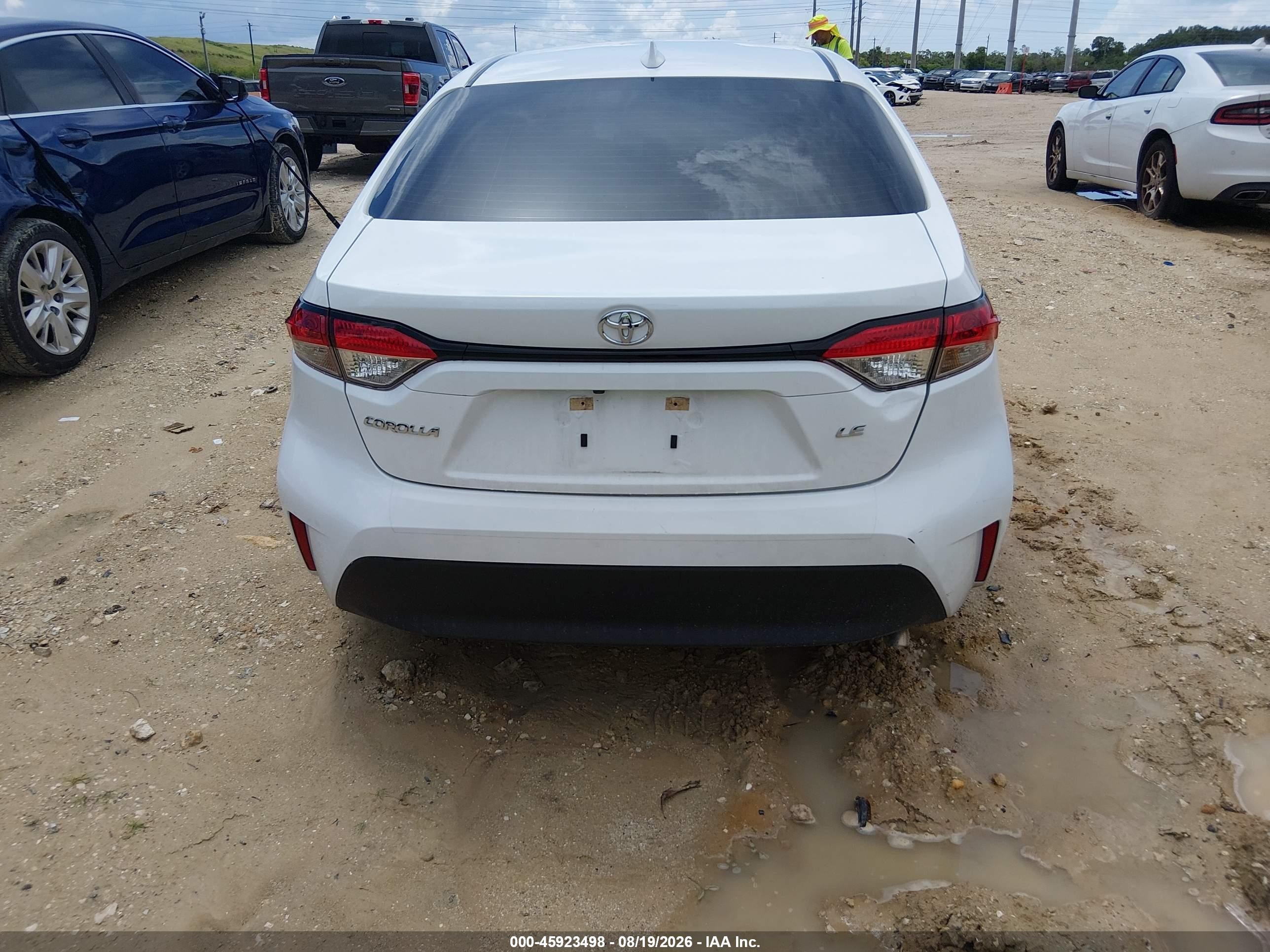 2025 Toyota Corolla Le White vin: 5YFB4MDE1SP353687