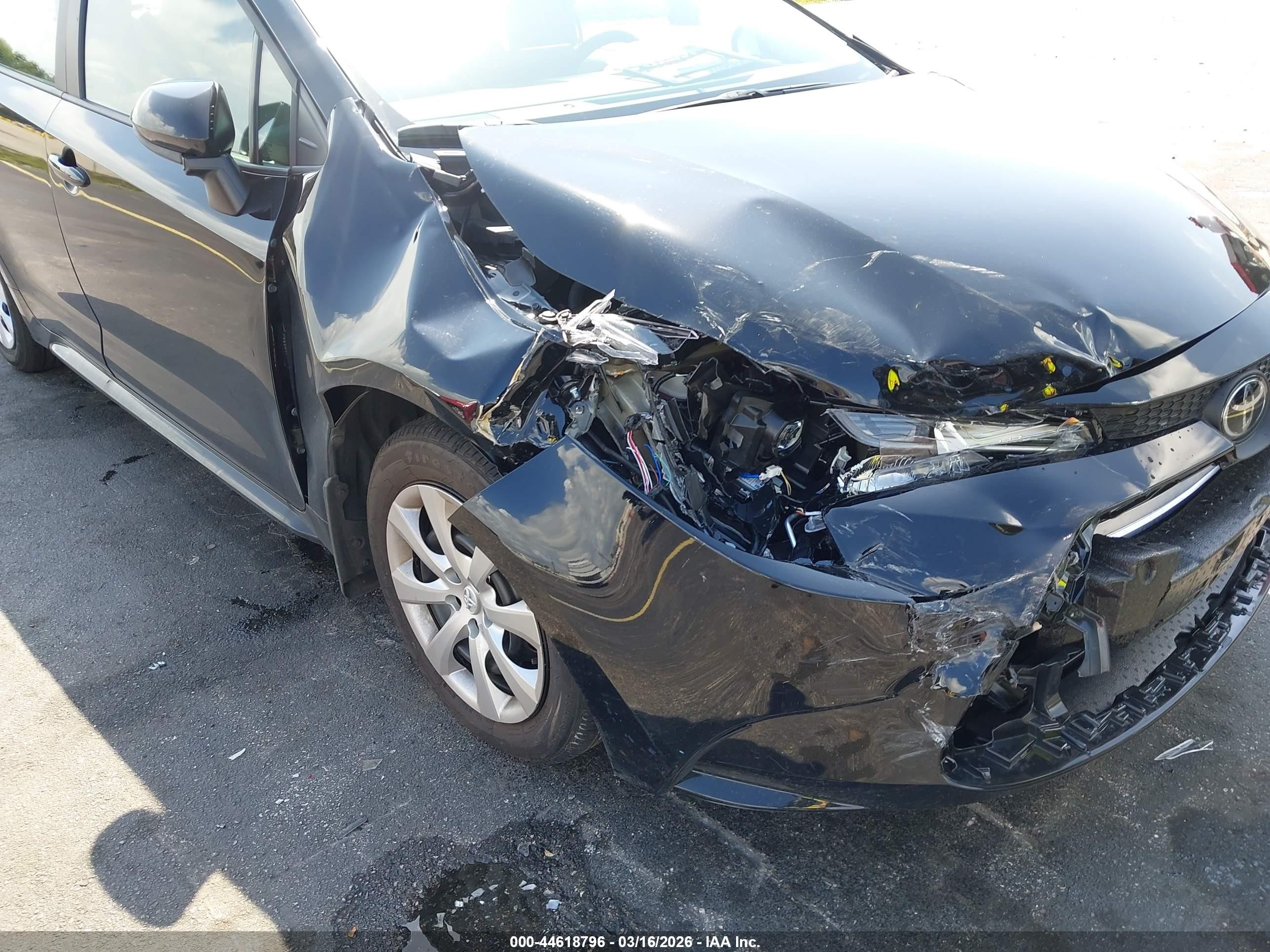 2026 Toyota Corolla Le Black vin: 5YFB4MDE1TP407815