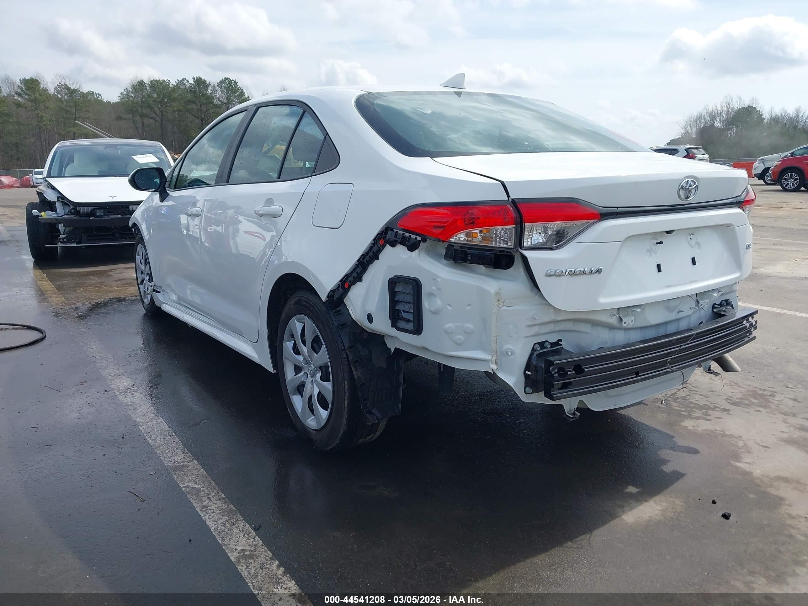 2023 Toyota Corolla Le White vin: 5YFB4MDE2PP002990