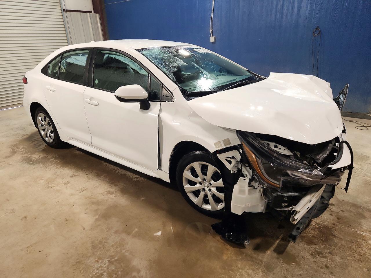 2024 Toyota Corolla Le White vin: 5YFB4MDE2RP150396