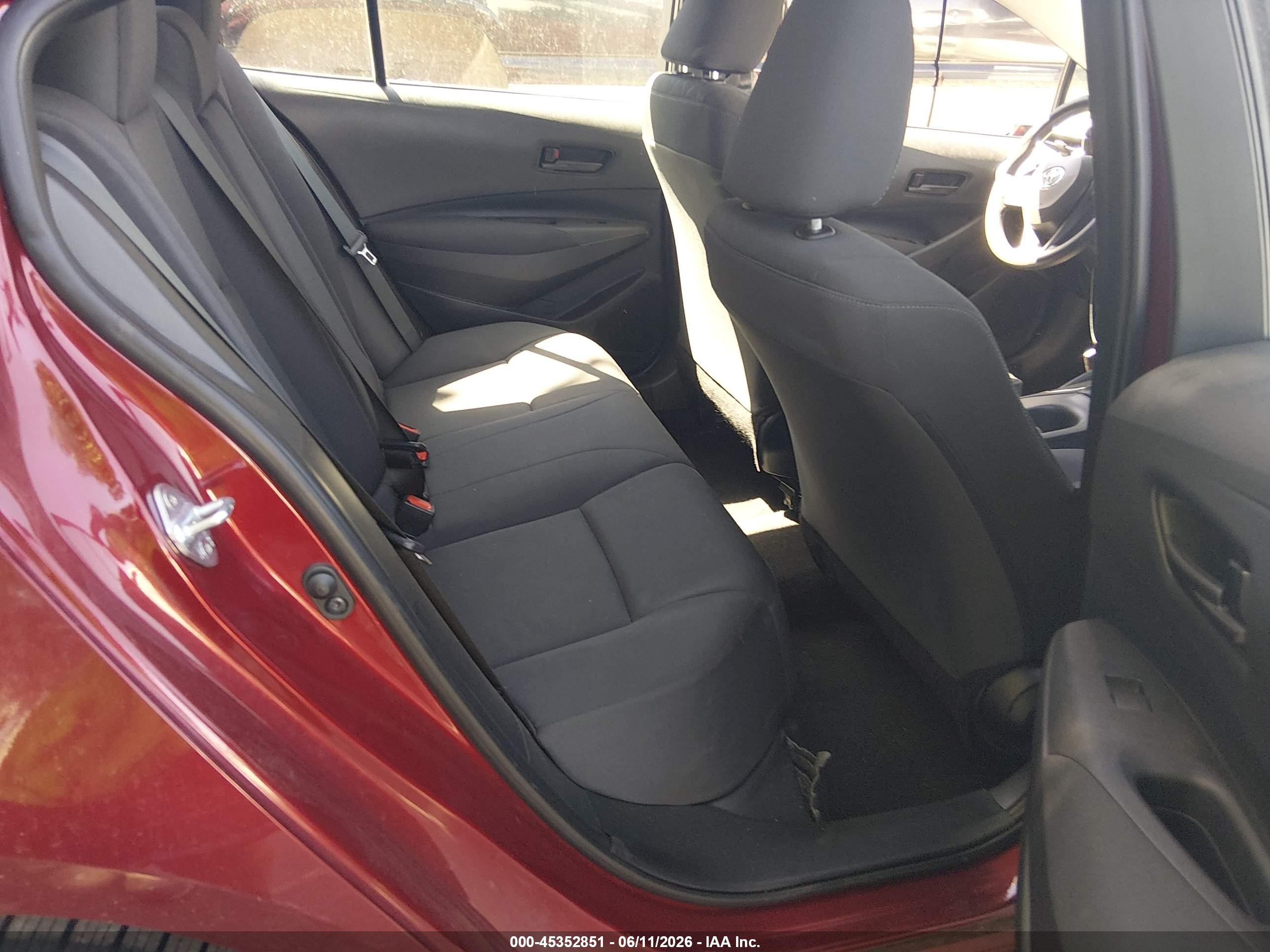 2025 Toyota Corolla Le Red vin: 5YFB4MDE2SP245613