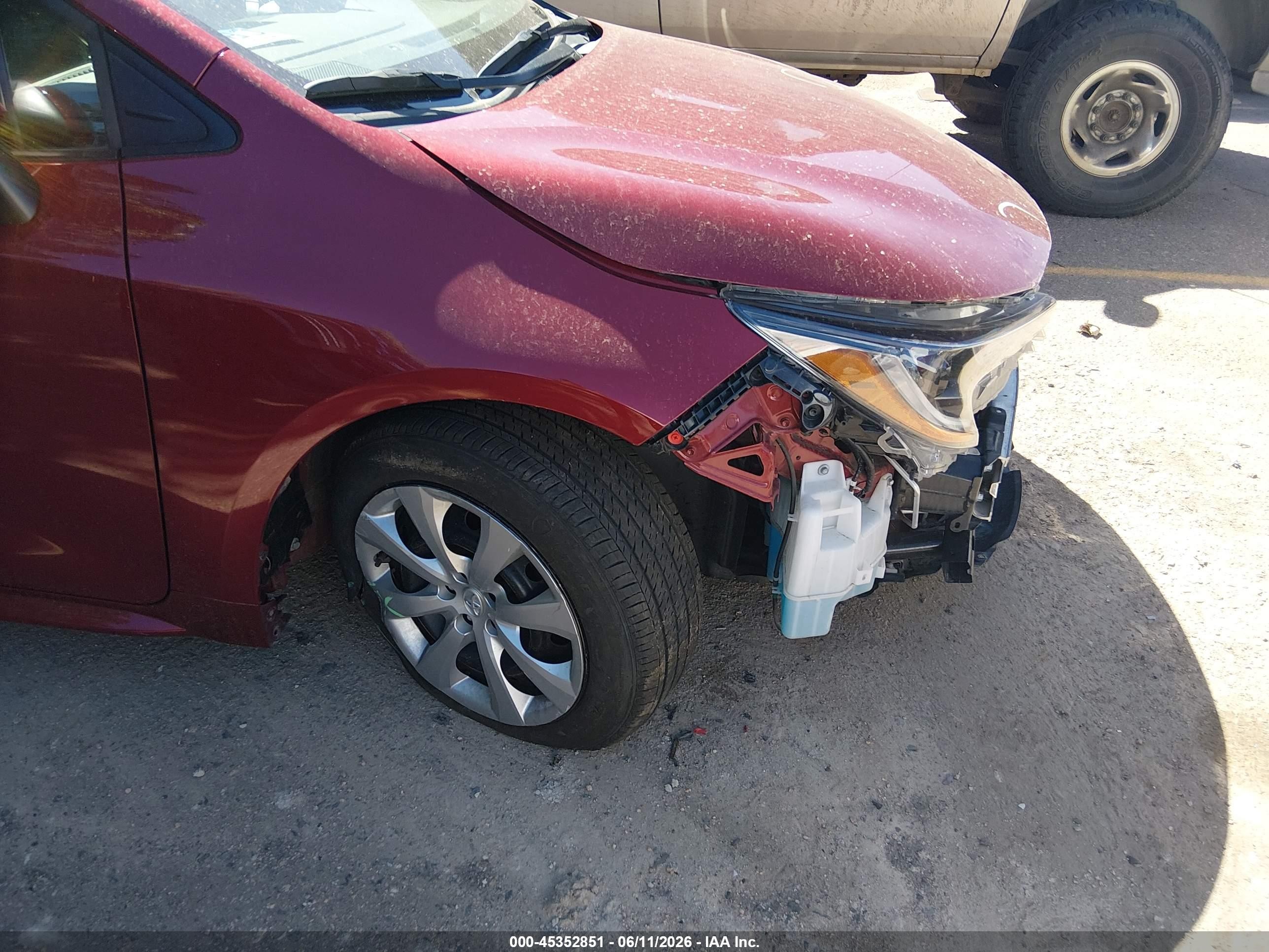 2025 Toyota Corolla Le Red vin: 5YFB4MDE2SP245613