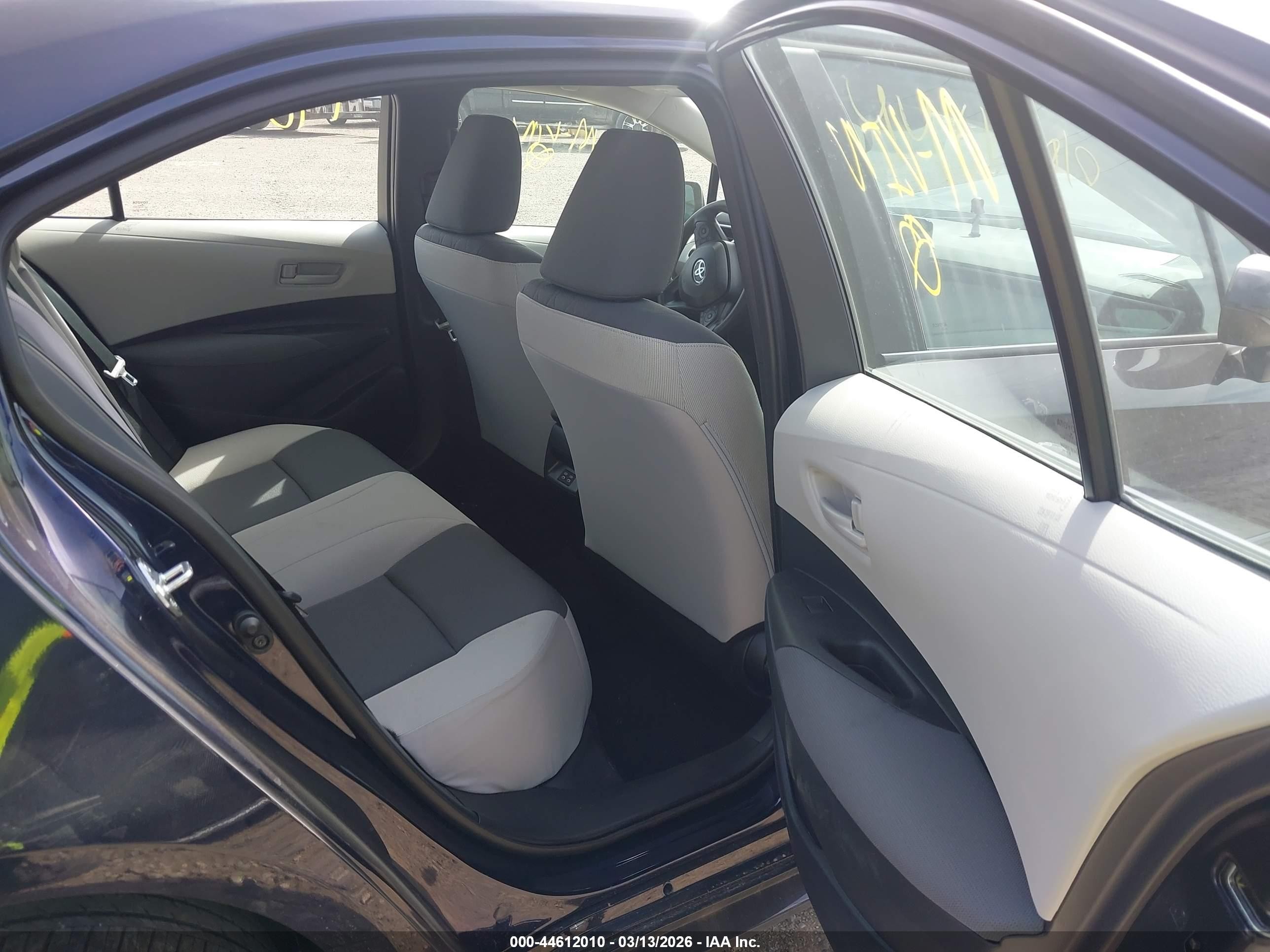 2025 Toyota Corolla Le Blue vin: 5YFB4MDE3SP351939