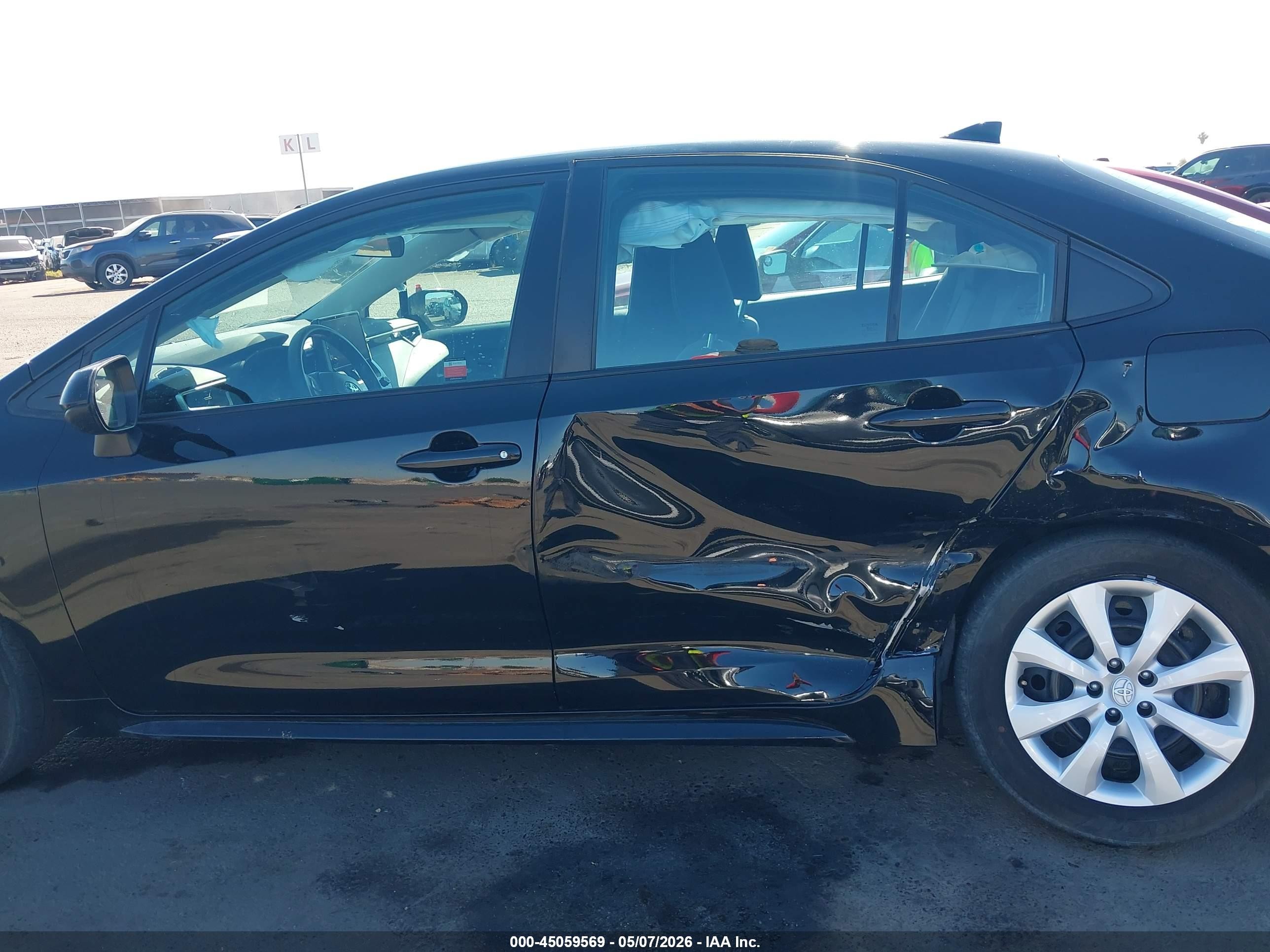 2025 Toyota Corolla Le Black vin: 5YFB4MDE3SP352539