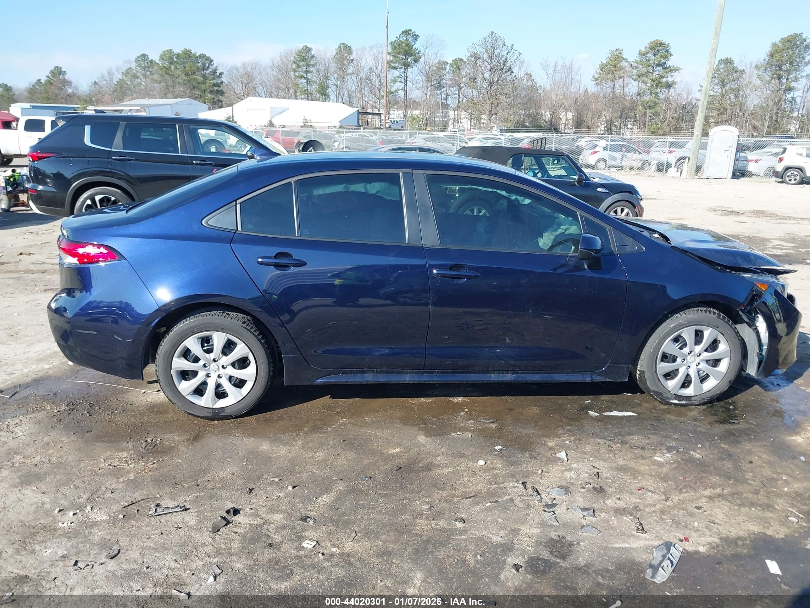 2025 Toyota Corolla Le Синий vin: 5YFB4MDE4SP327147