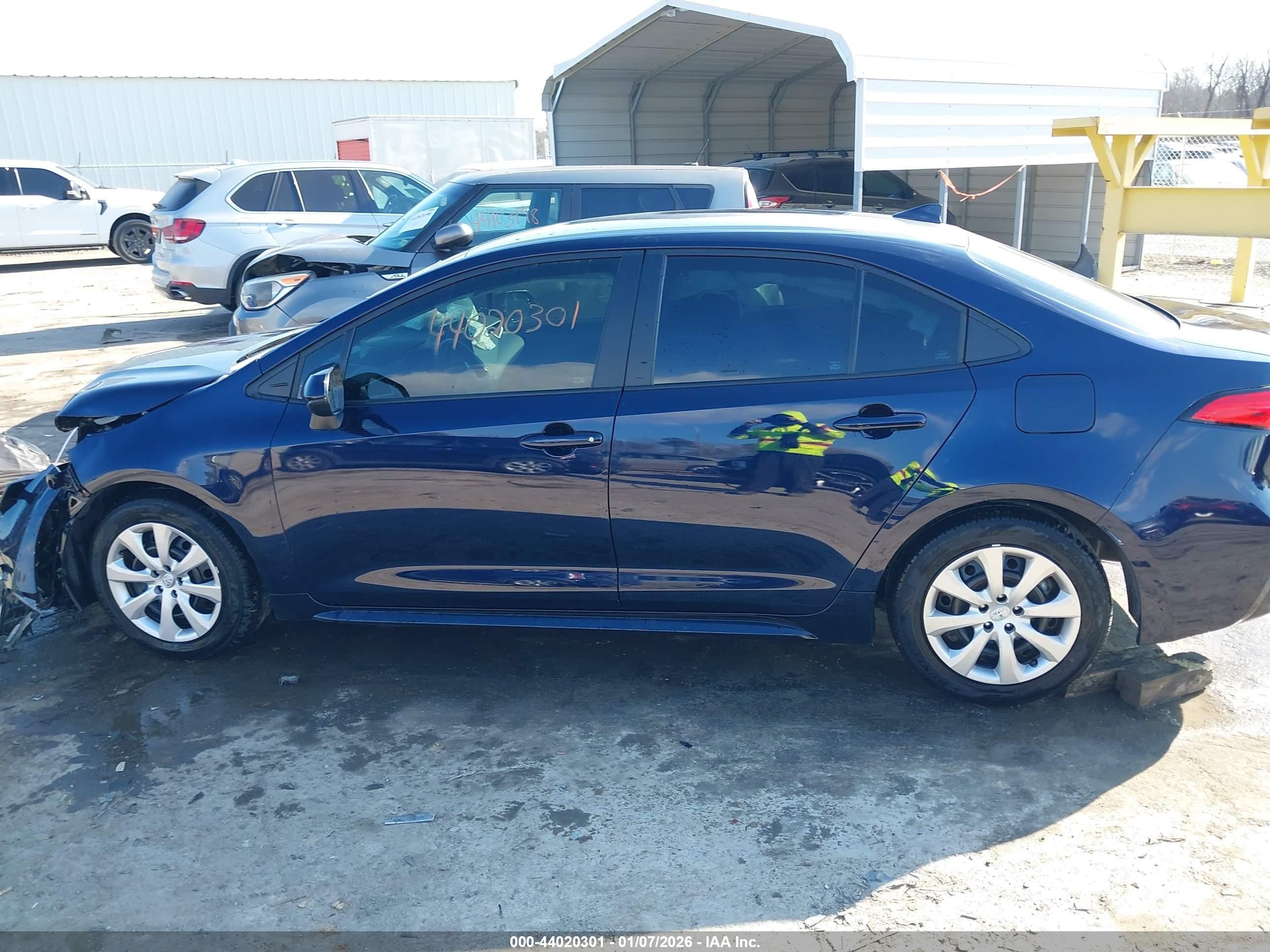 2025 Toyota Corolla Le Синий vin: 5YFB4MDE4SP327147