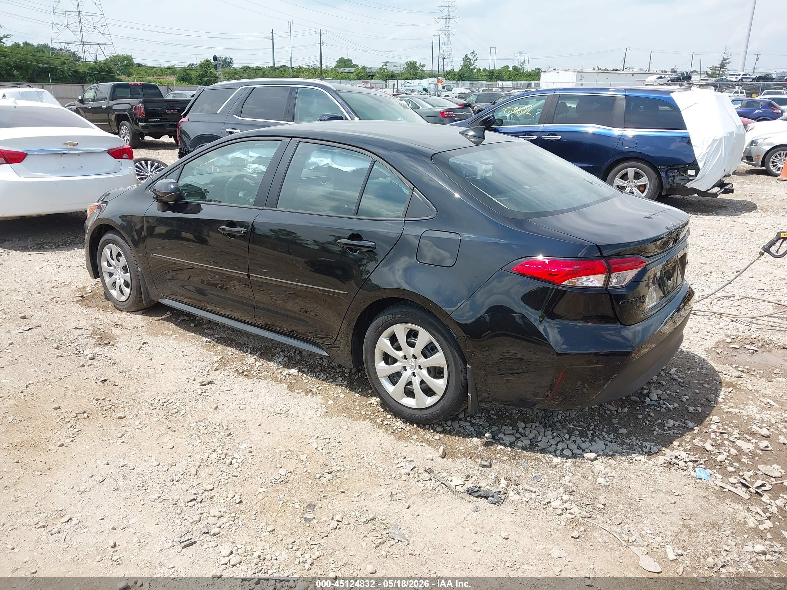 2026 Toyota Corolla Le Black vin: 5YFB4MDE4TP383011