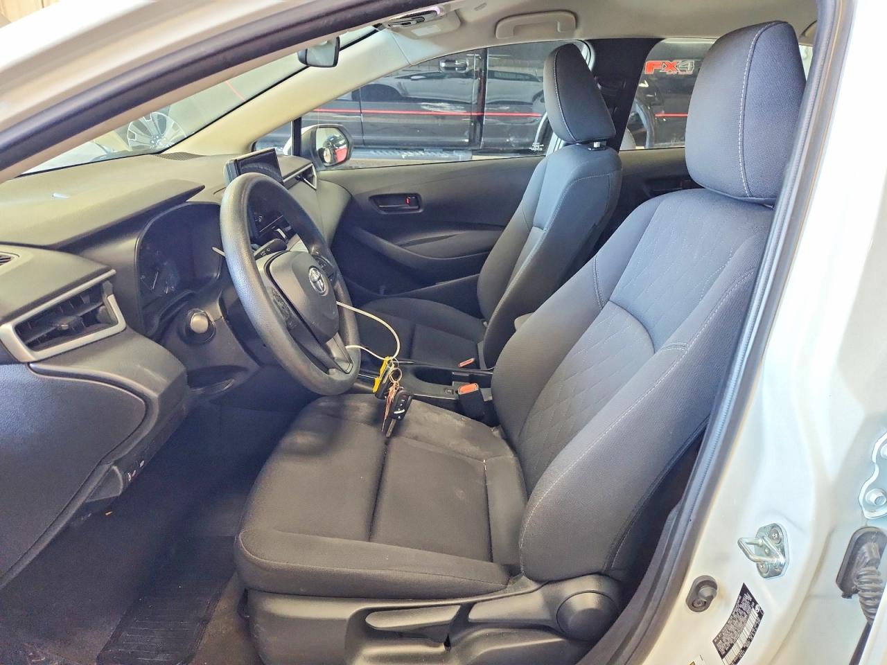 2023 Toyota Corolla Le White vin: 5YFB4MDE5PP058017