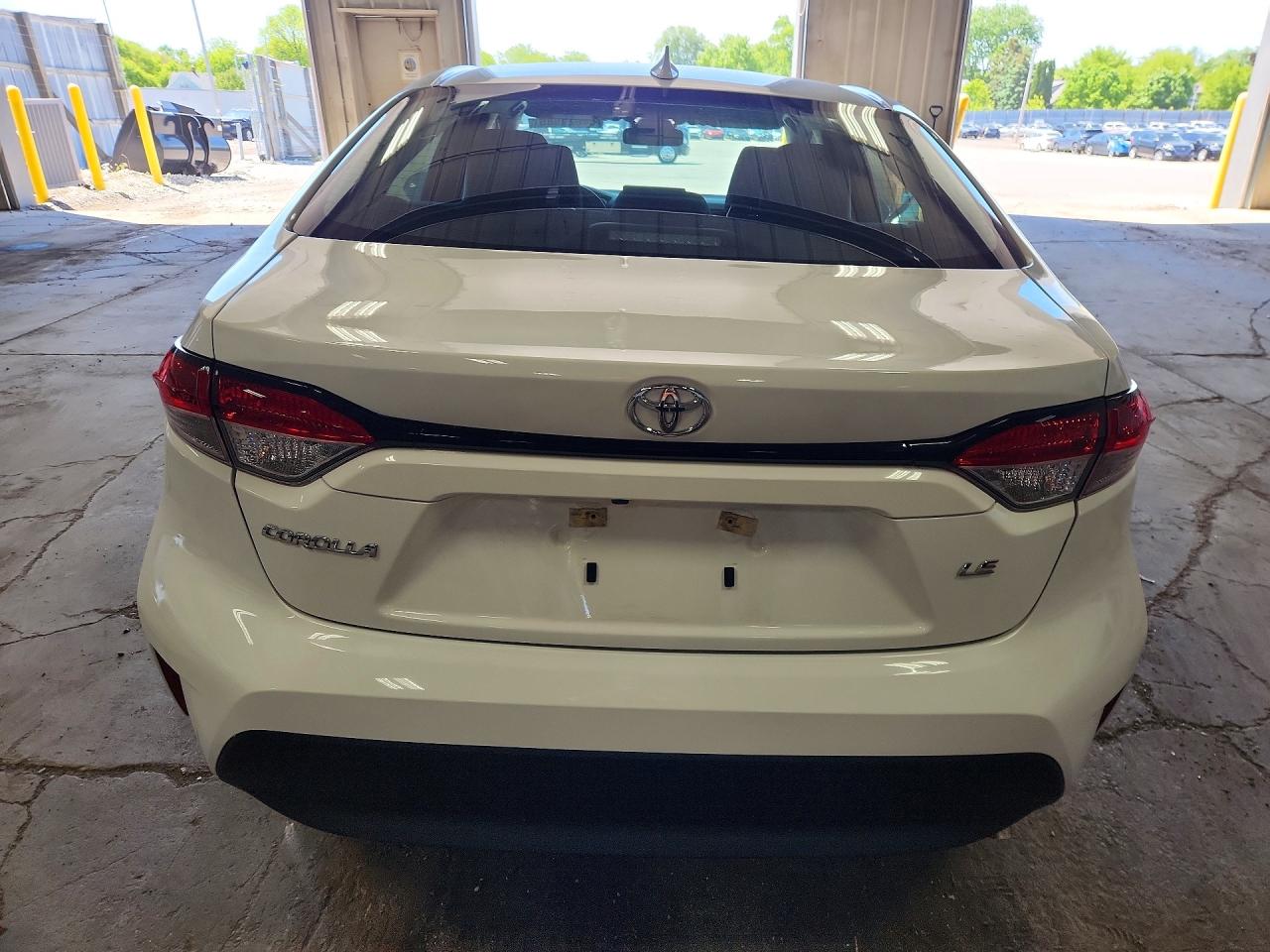 2023 Toyota Corolla Le White vin: 5YFB4MDE5PP058017