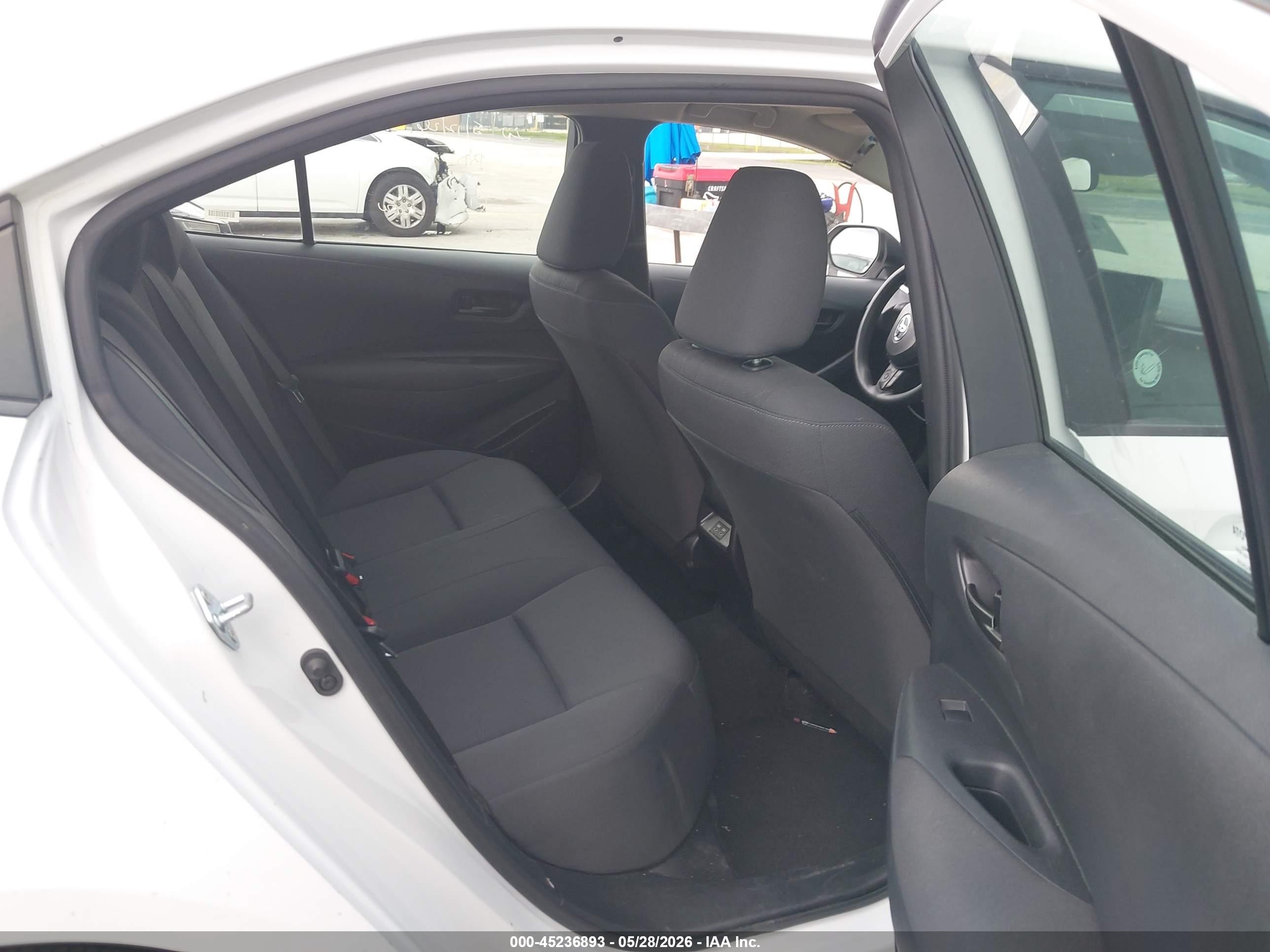 2024 Toyota Corolla Le White vin: 5YFB4MDE5RP136508