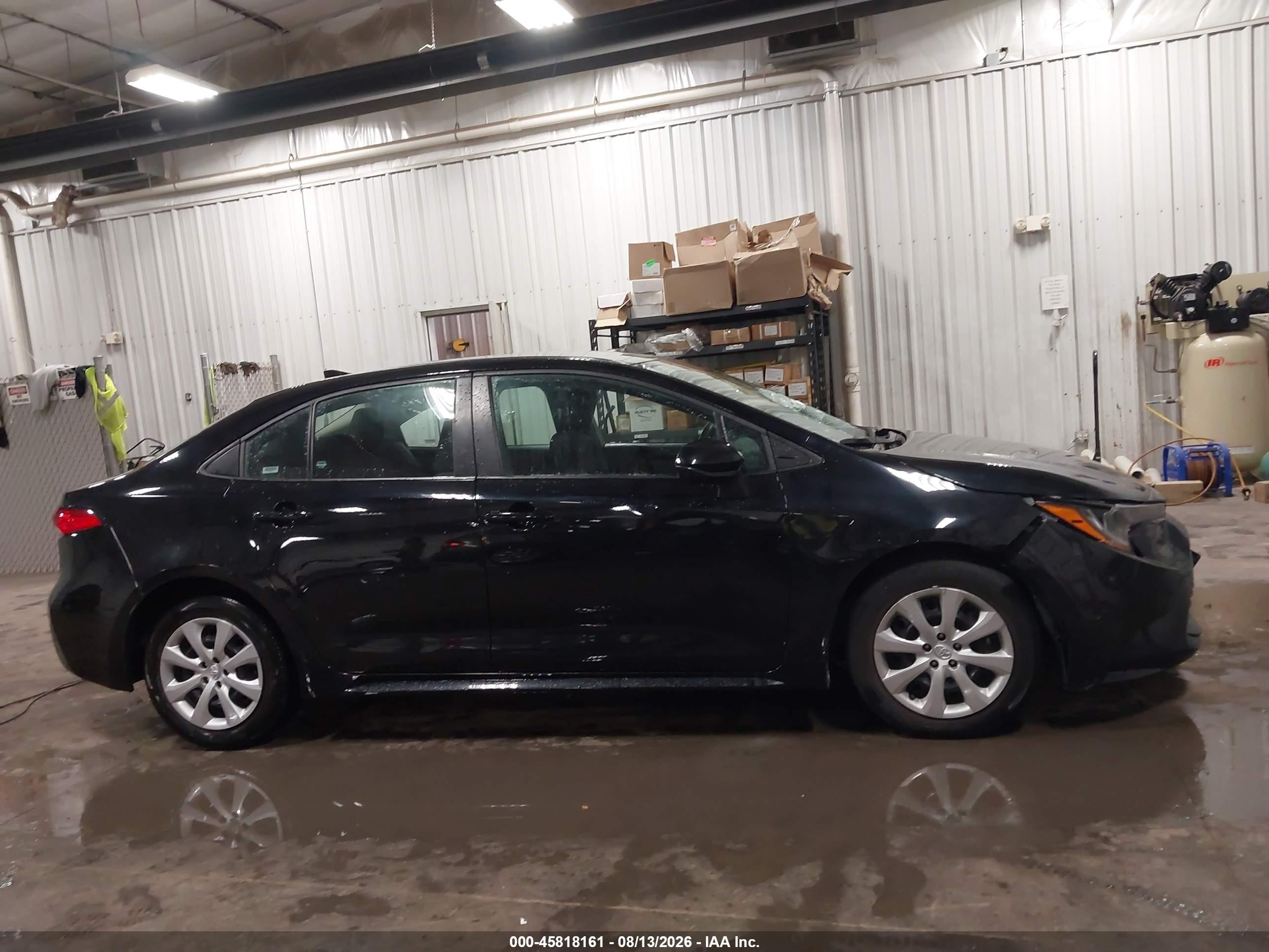 2025 Toyota Corolla Le Black vin: 5YFB4MDE5SP251549