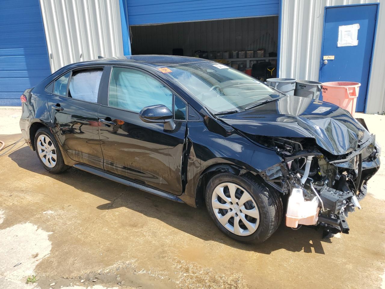 2025 Toyota Corolla Le Black vin: 5YFB4MDE5SP311426 Damage: Right Front Door, Dent(S) W/ Paint Dmg, > 12 Inches