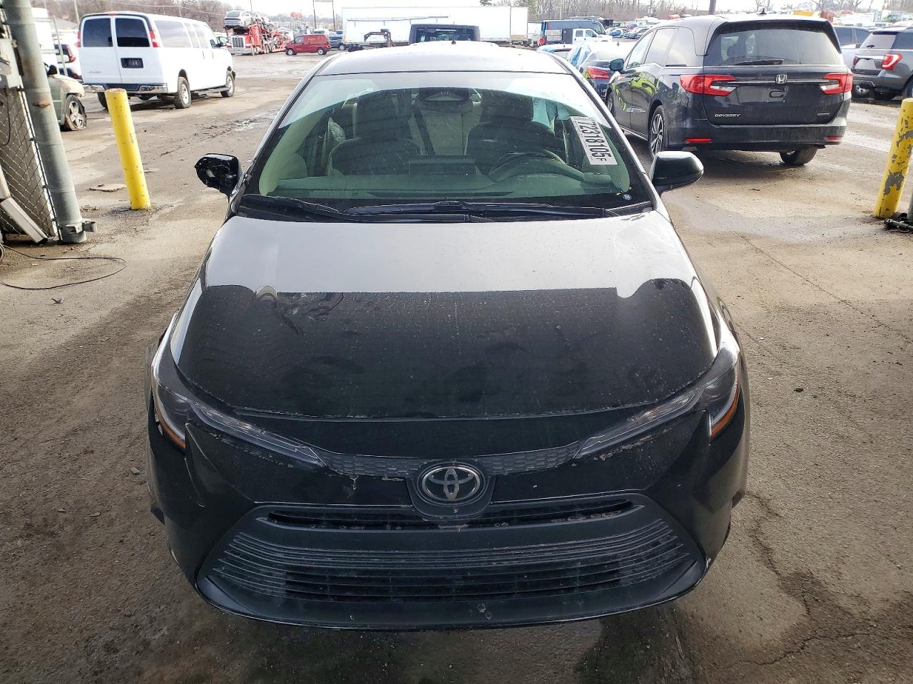 2026 Toyota Corolla Le Black vin: 5YFB4MDE5TP380716
