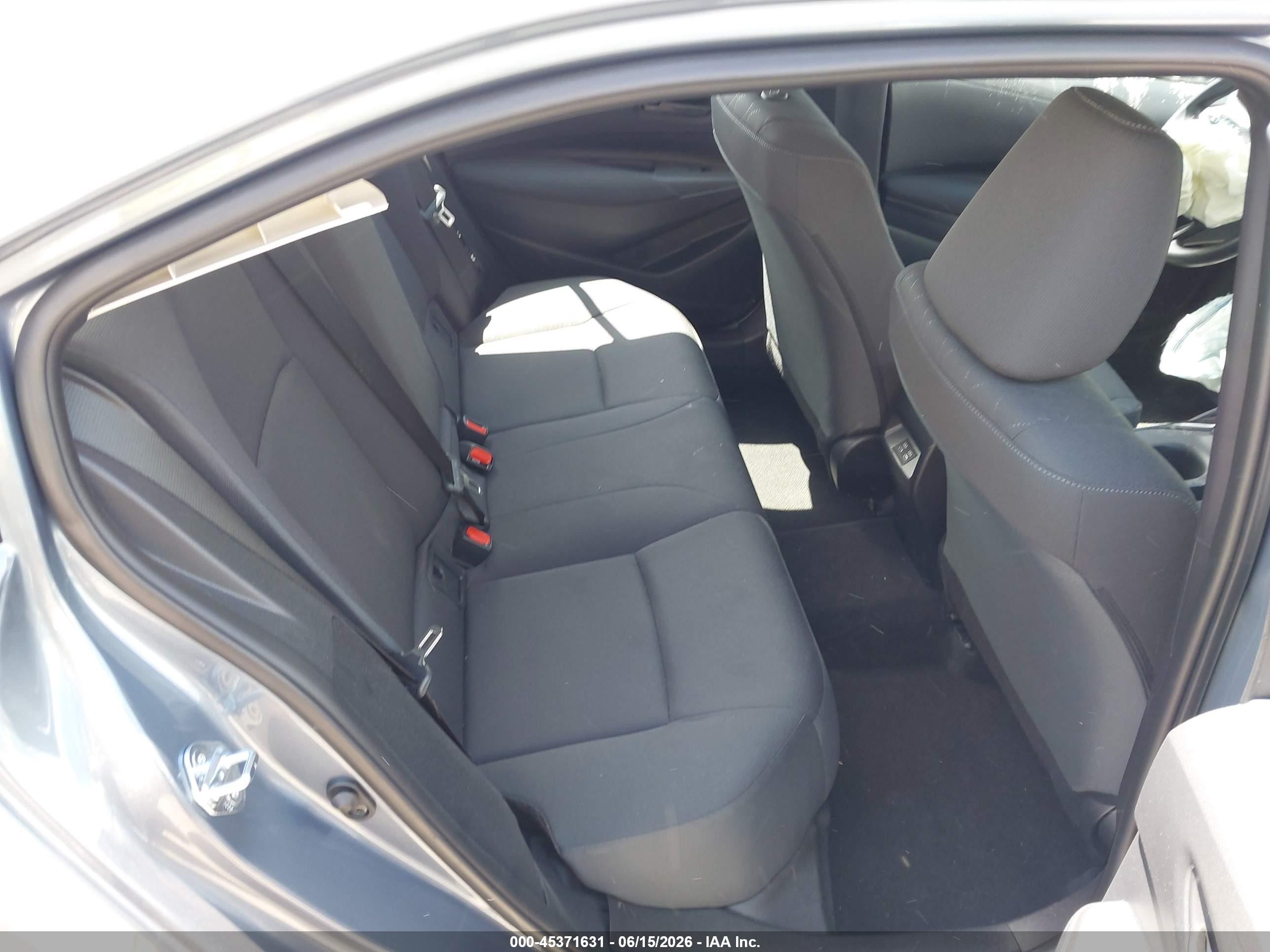 2026 Toyota Corolla Le Blue vin: 5YFB4MDE5TP445466