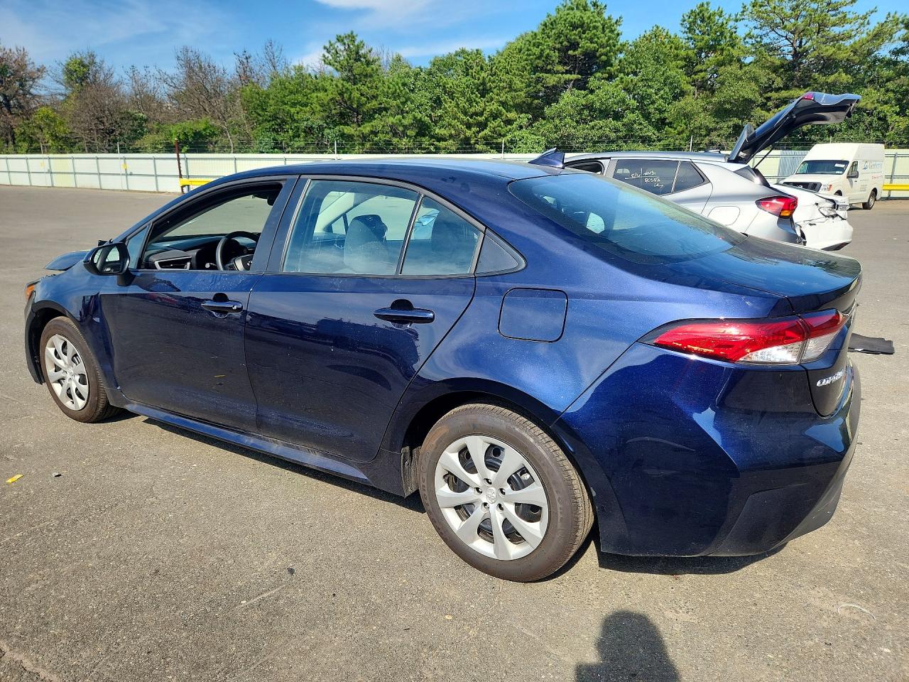 2026 Toyota Corolla Le Blue vin: 5YFB4MDE5TP456404