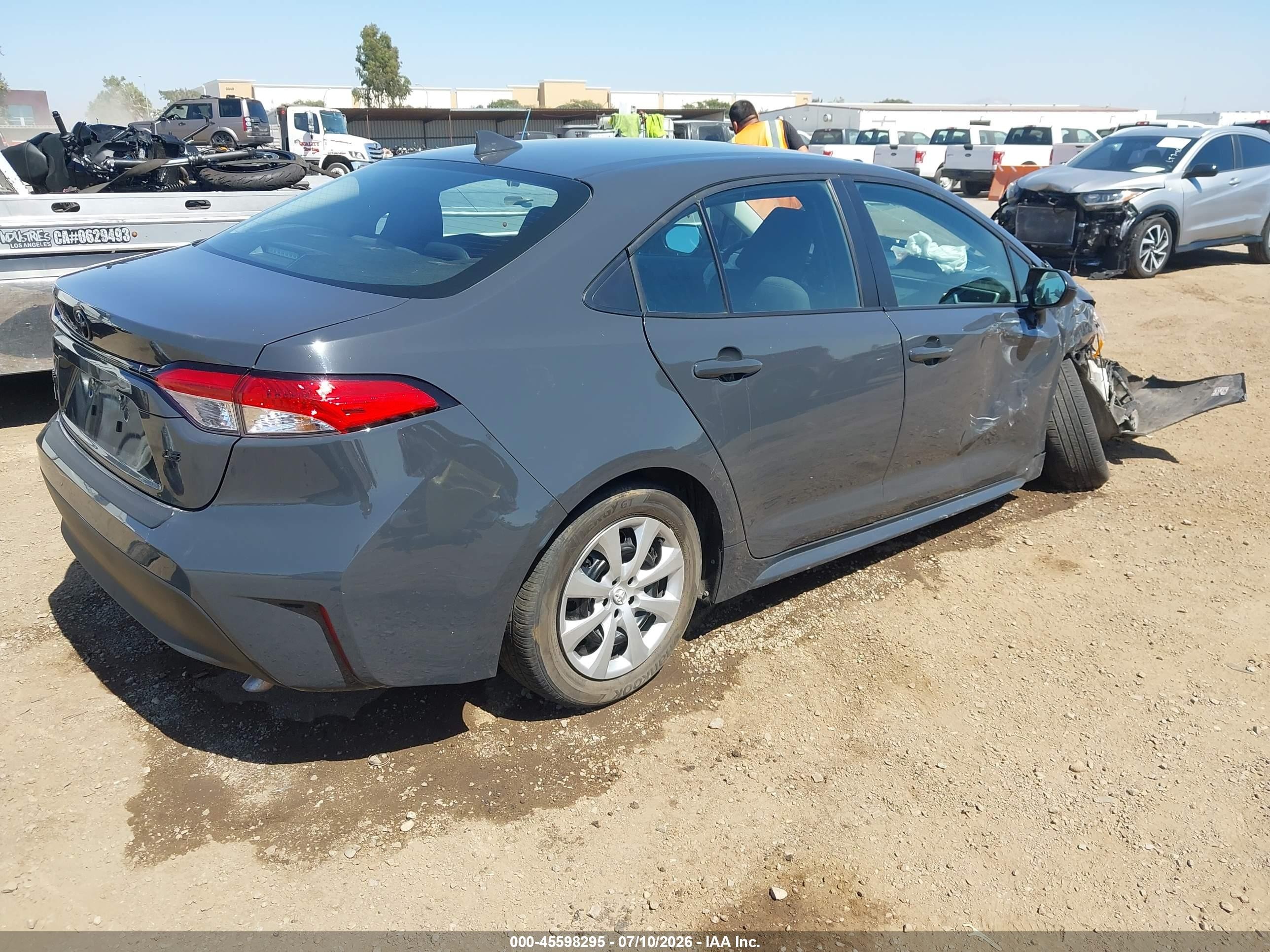 2025 Toyota Corolla Le Gray vin: 5YFB4MDE6SP302007