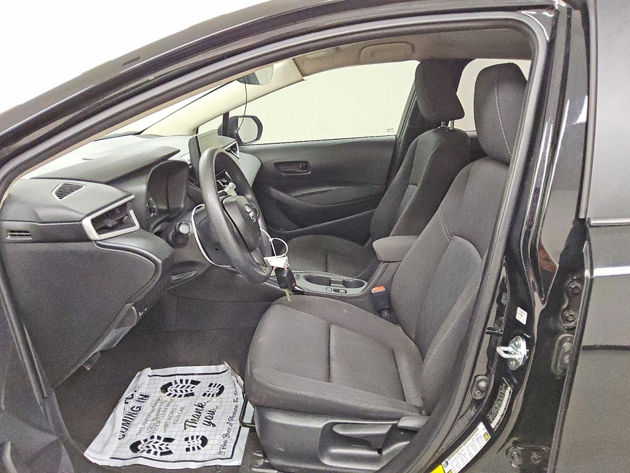 2025 Toyota Corolla Le Black vin: 5YFB4MDE6SP325528