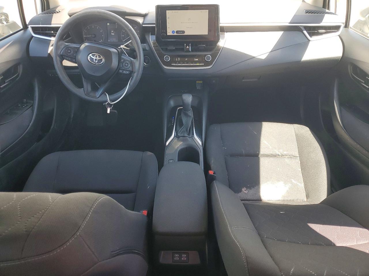 2025 Toyota Corolla Le White vin: 5YFB4MDE6SP338926