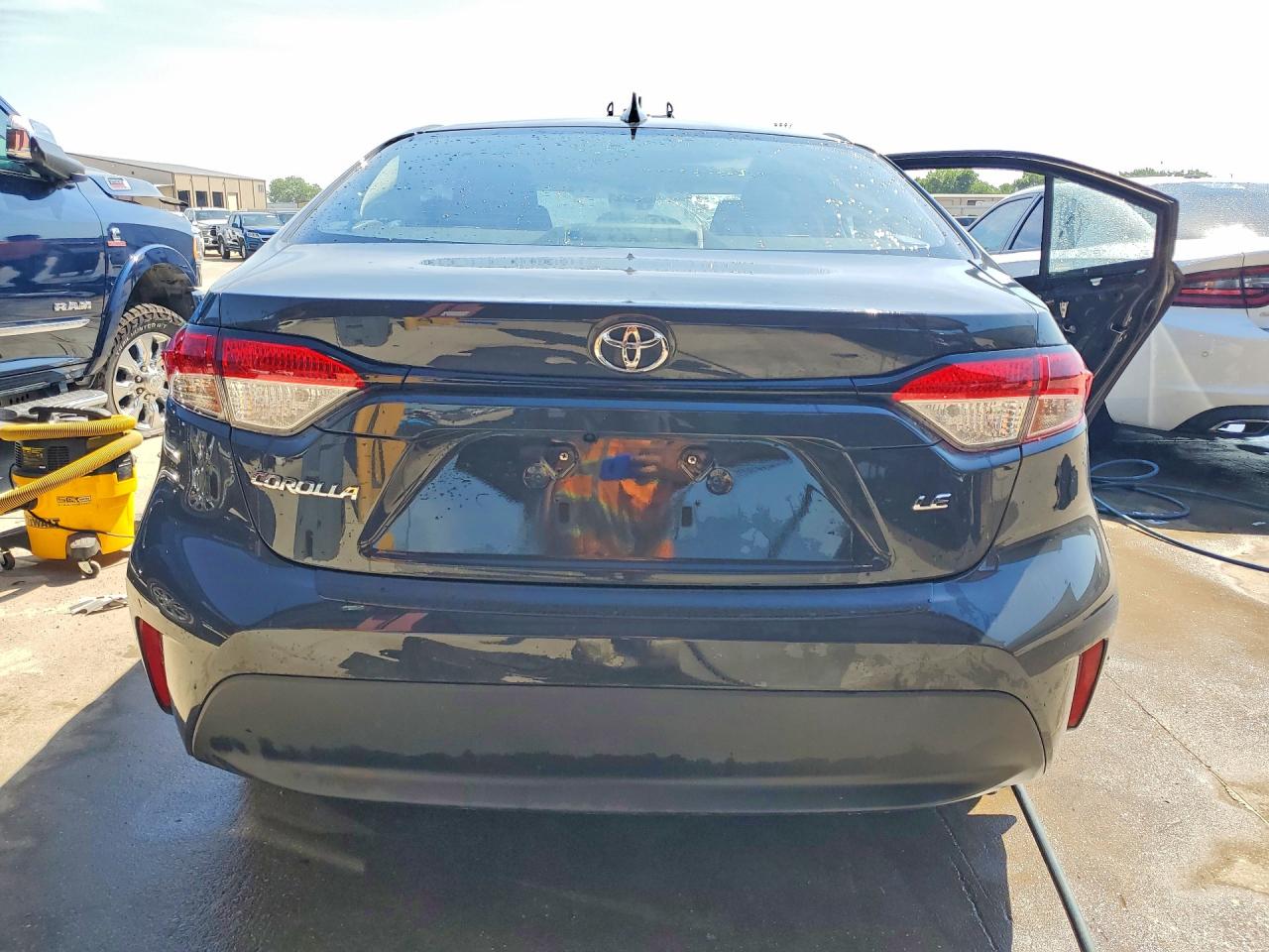2024 Toyota Corolla Le Gray vin: 5YFB4MDE7RP216070