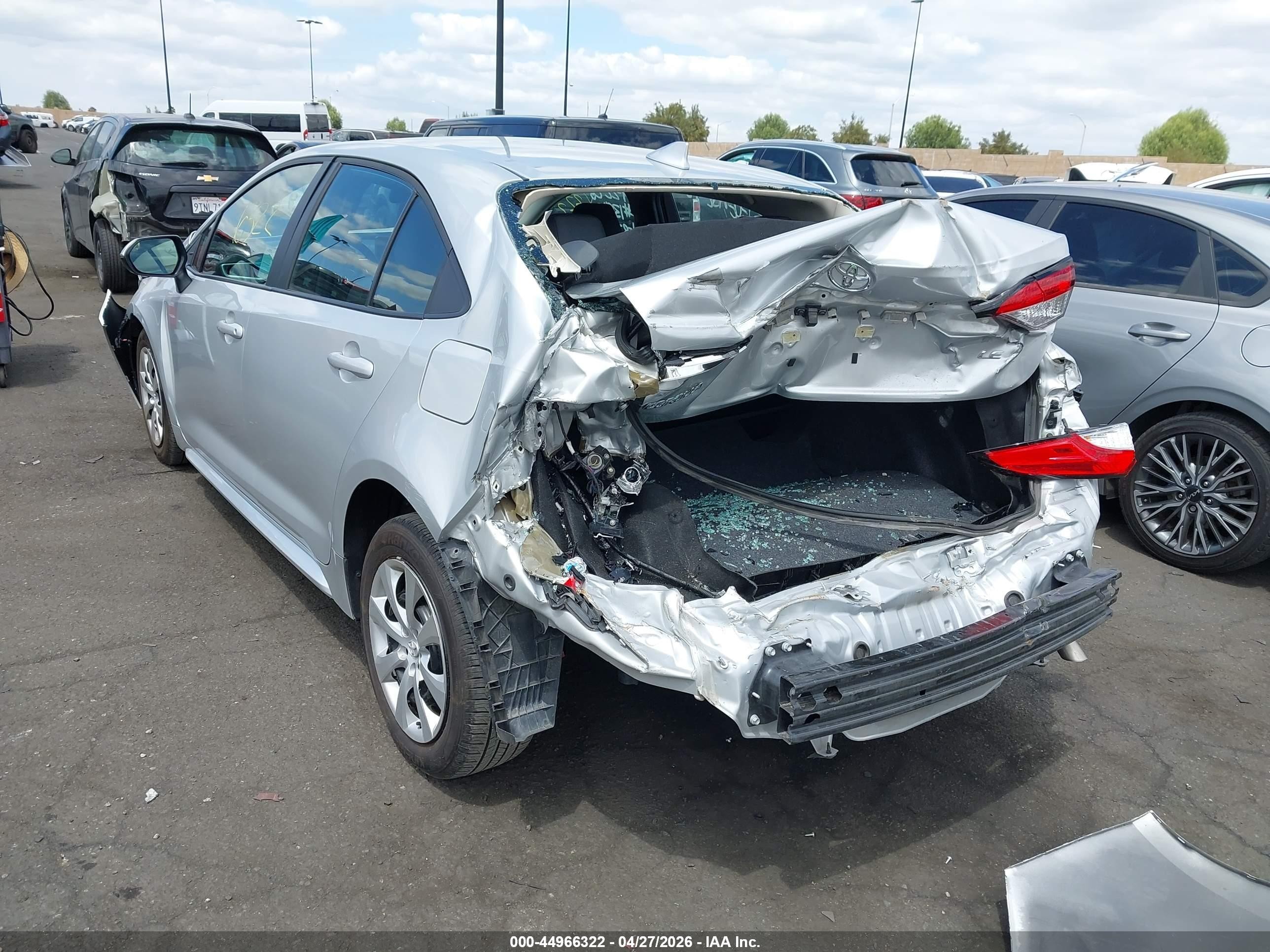 2025 Toyota Corolla Le Silver vin: 5YFB4MDE7SP269731