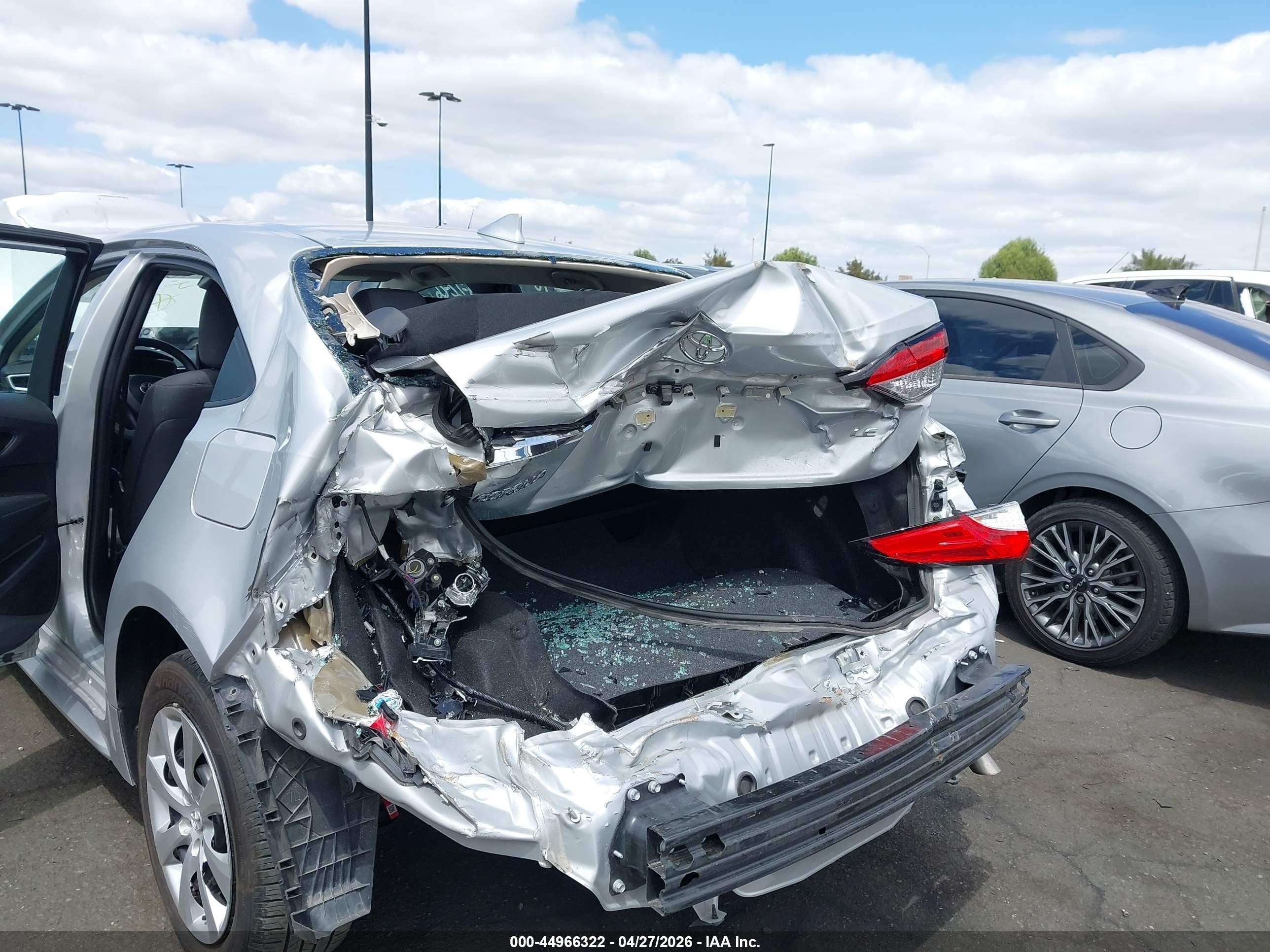 2025 Toyota Corolla Le Silver vin: 5YFB4MDE7SP269731