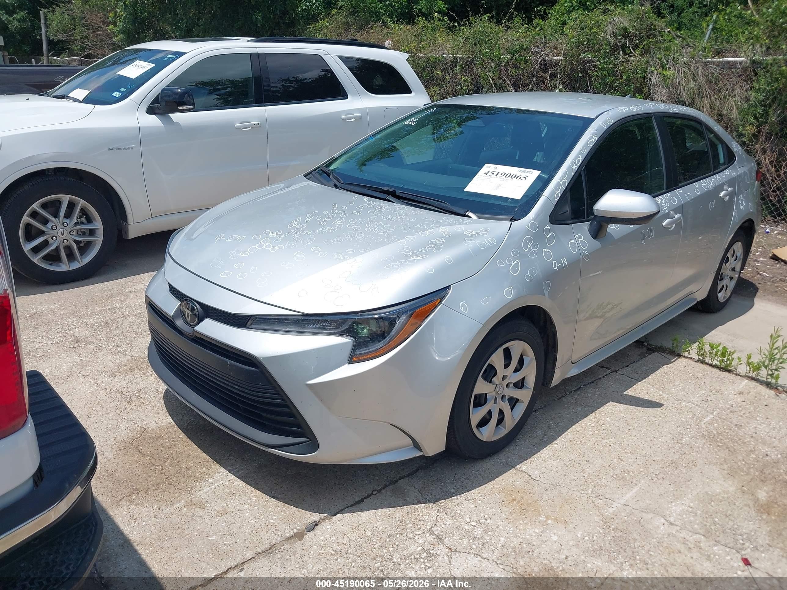 2025 Toyota Corolla Le Silver vin: 5YFB4MDE7SP271950