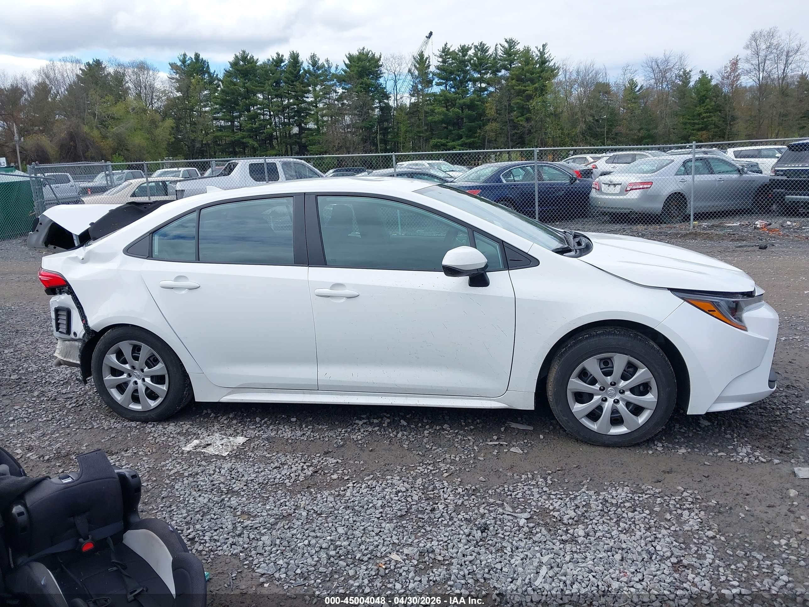 2025 Toyota Corolla Le White vin: 5YFB4MDE7SP308088