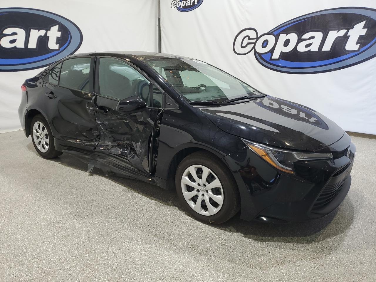 2025 Toyota Corolla Le Black vin: 5YFB4MDE7SP322573 Damage: Right Rocker Panel, Severe Damage, Replacement Required