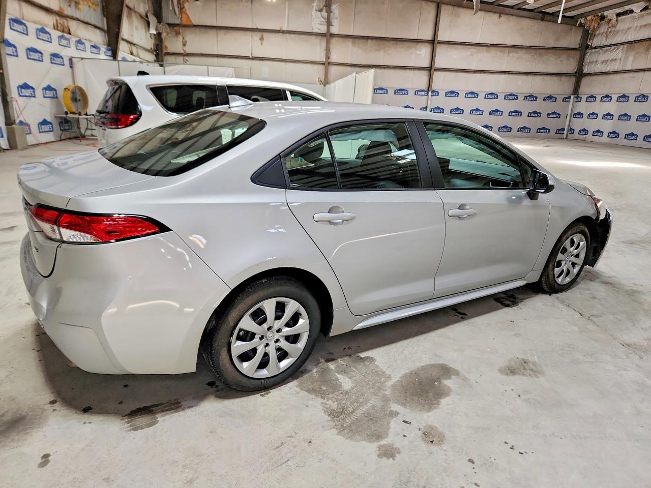 2025 Toyota Corolla Le Silver vin: 5YFB4MDE7SP333136