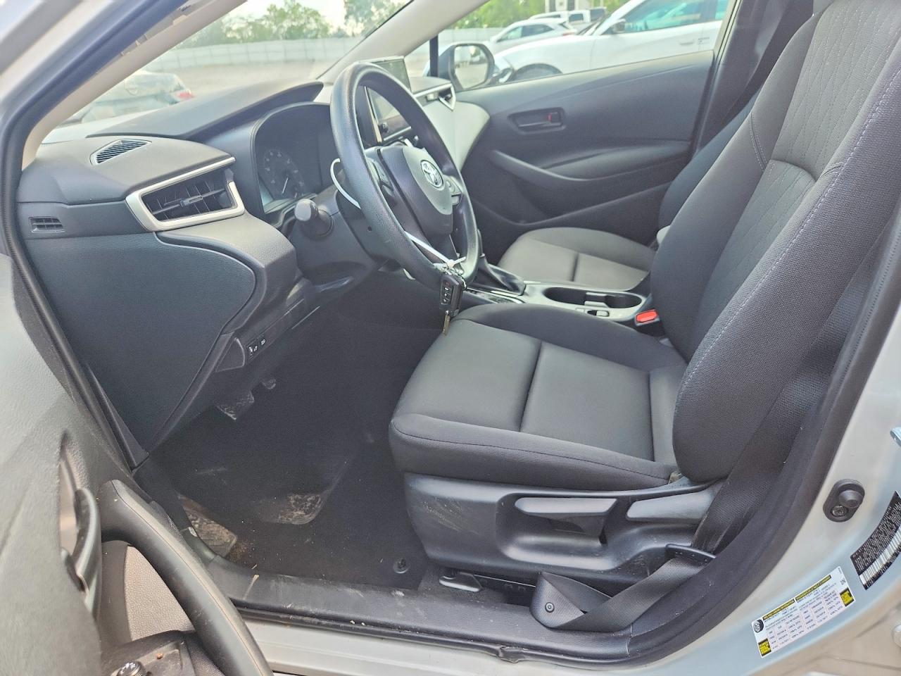 2025 Toyota Corolla Le Silver vin: 5YFB4MDE7SP333136