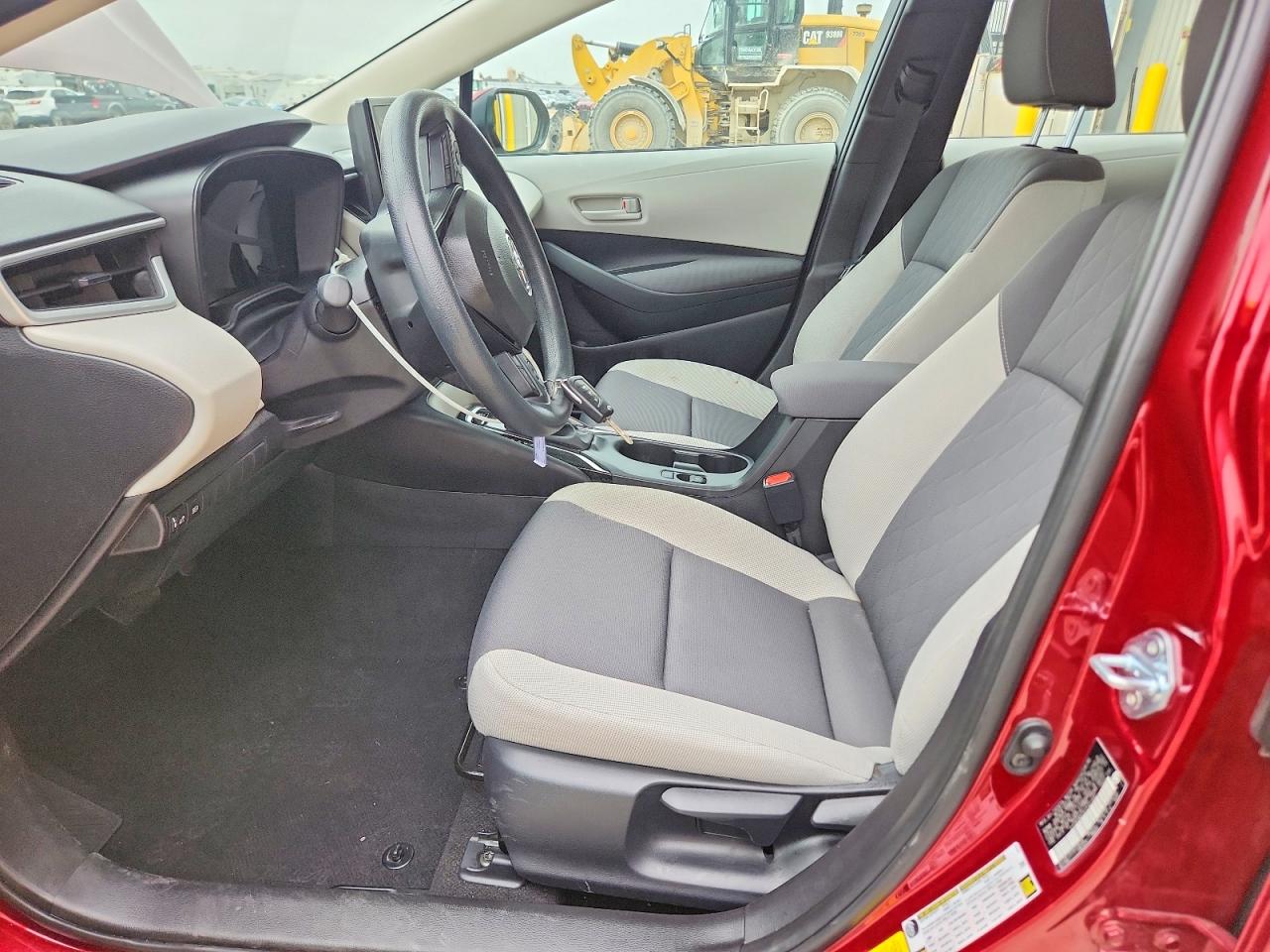 2026 Toyota Corolla Le Красный vin: 5YFB4MDE8TP407892