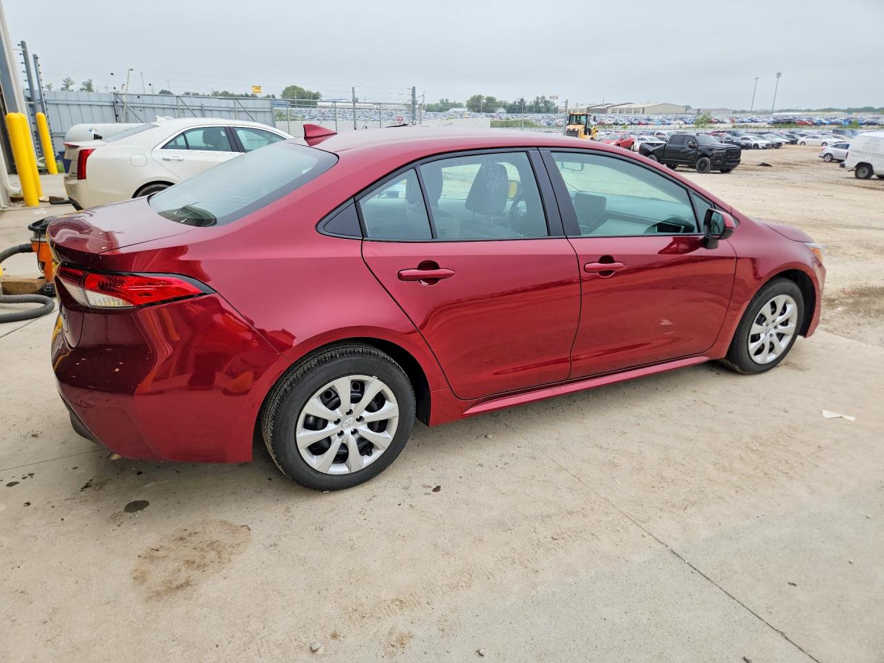 2026 Toyota Corolla Le Красный vin: 5YFB4MDE8TP407892
