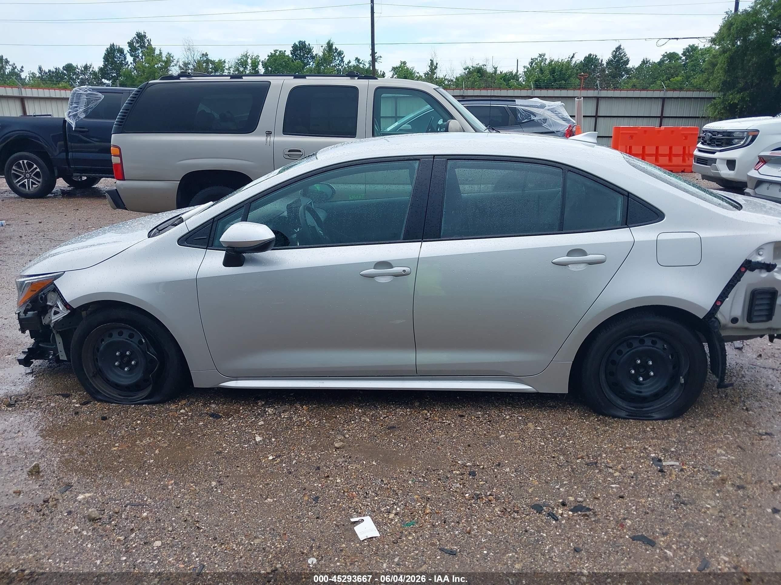 2025 Toyota Corolla Le Серебряный vin: 5YFB4MDE9SP315110