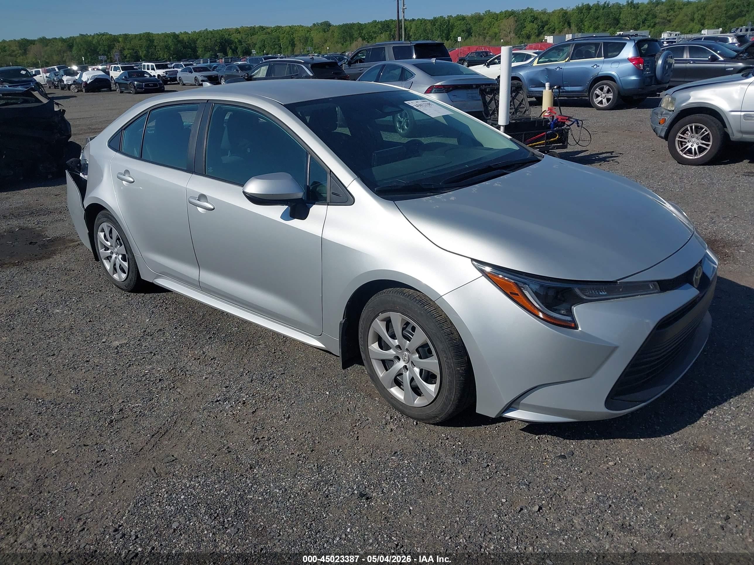 2026 Toyota Corolla Le Серебряный vin: 5YFB4MDE9TP378029