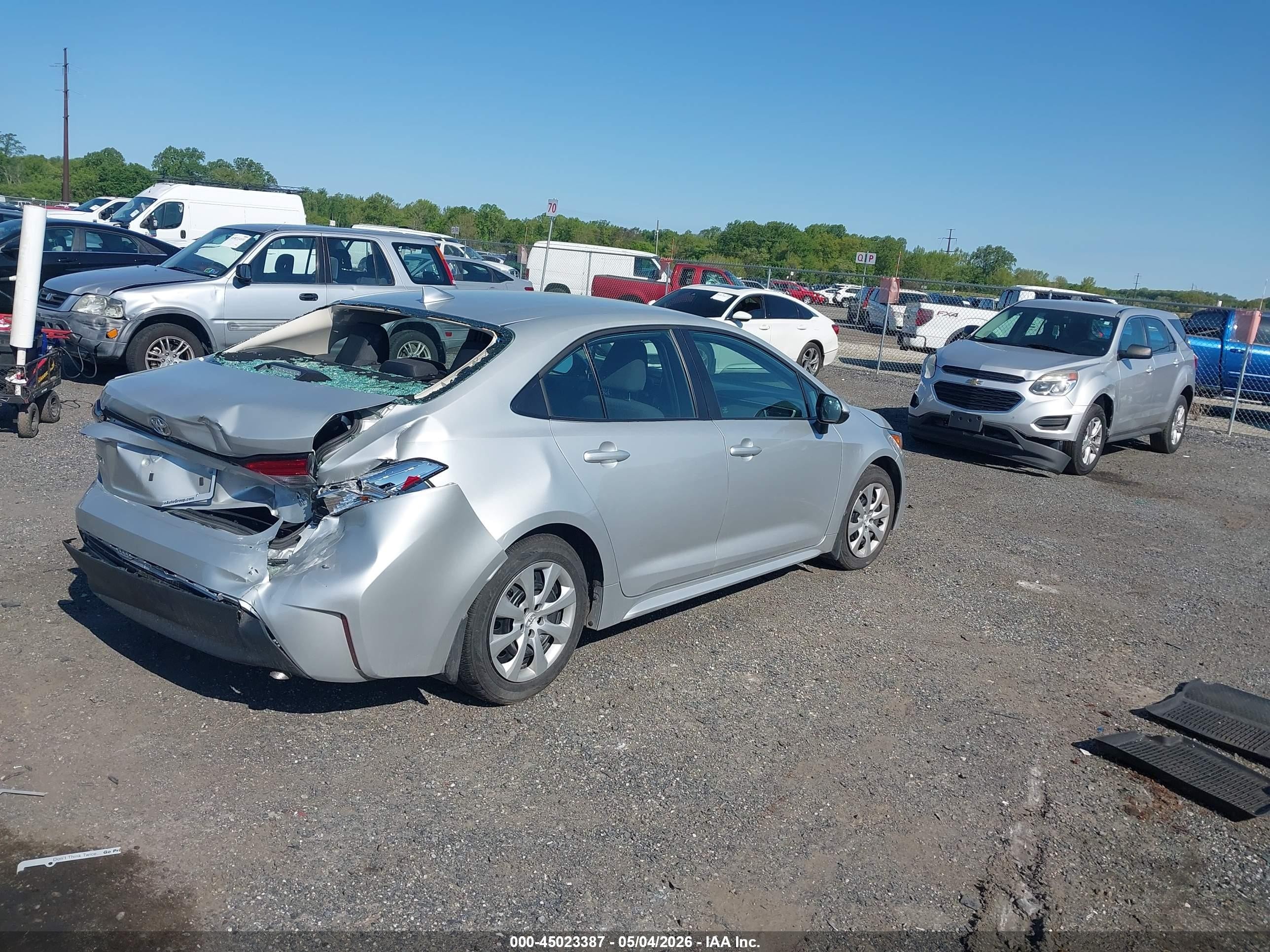 2026 Toyota Corolla Le Silver vin: 5YFB4MDE9TP378029