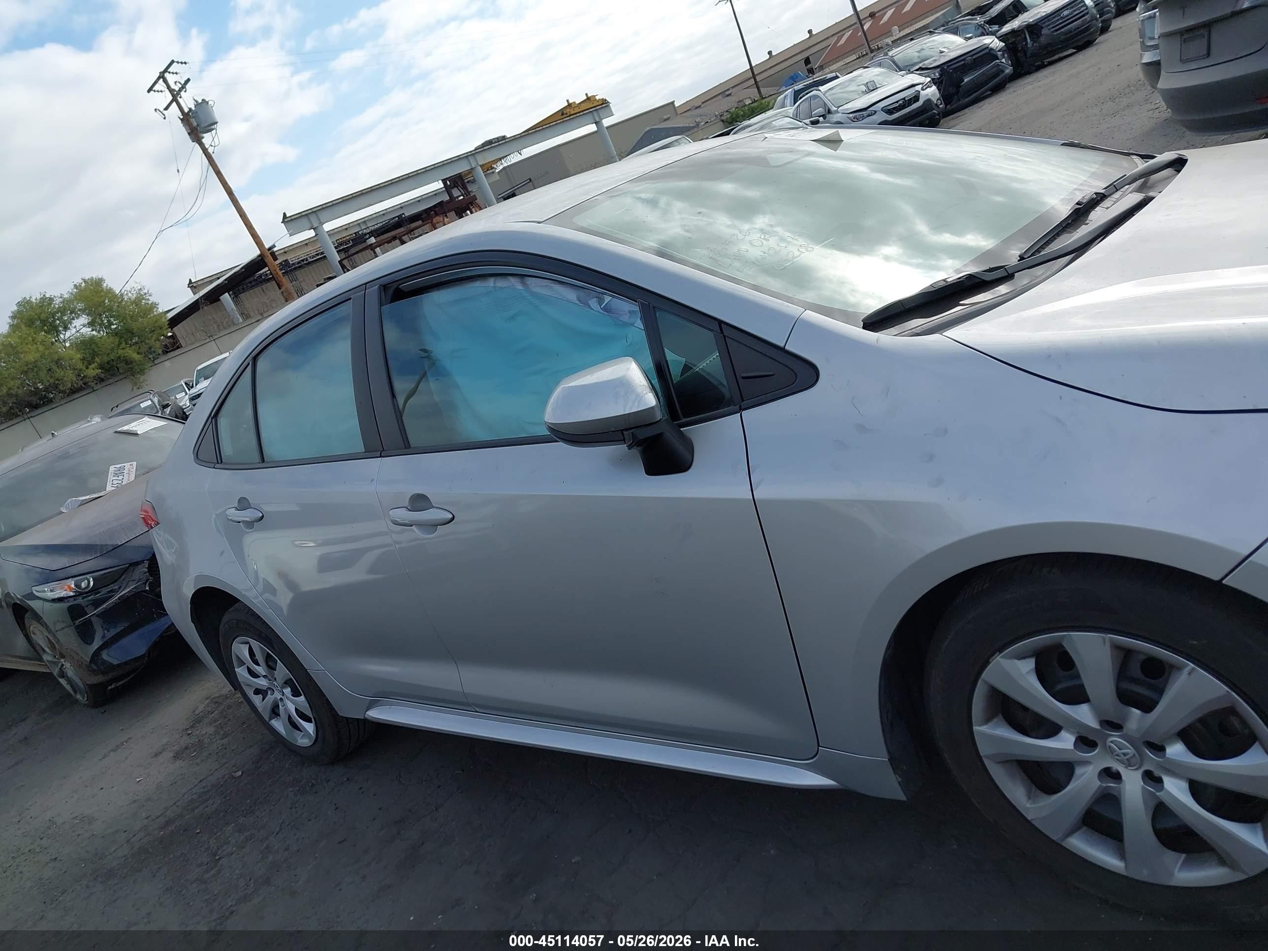 2023 Toyota Corolla Le Серебряный vin: 5YFB4MDEXPP055825