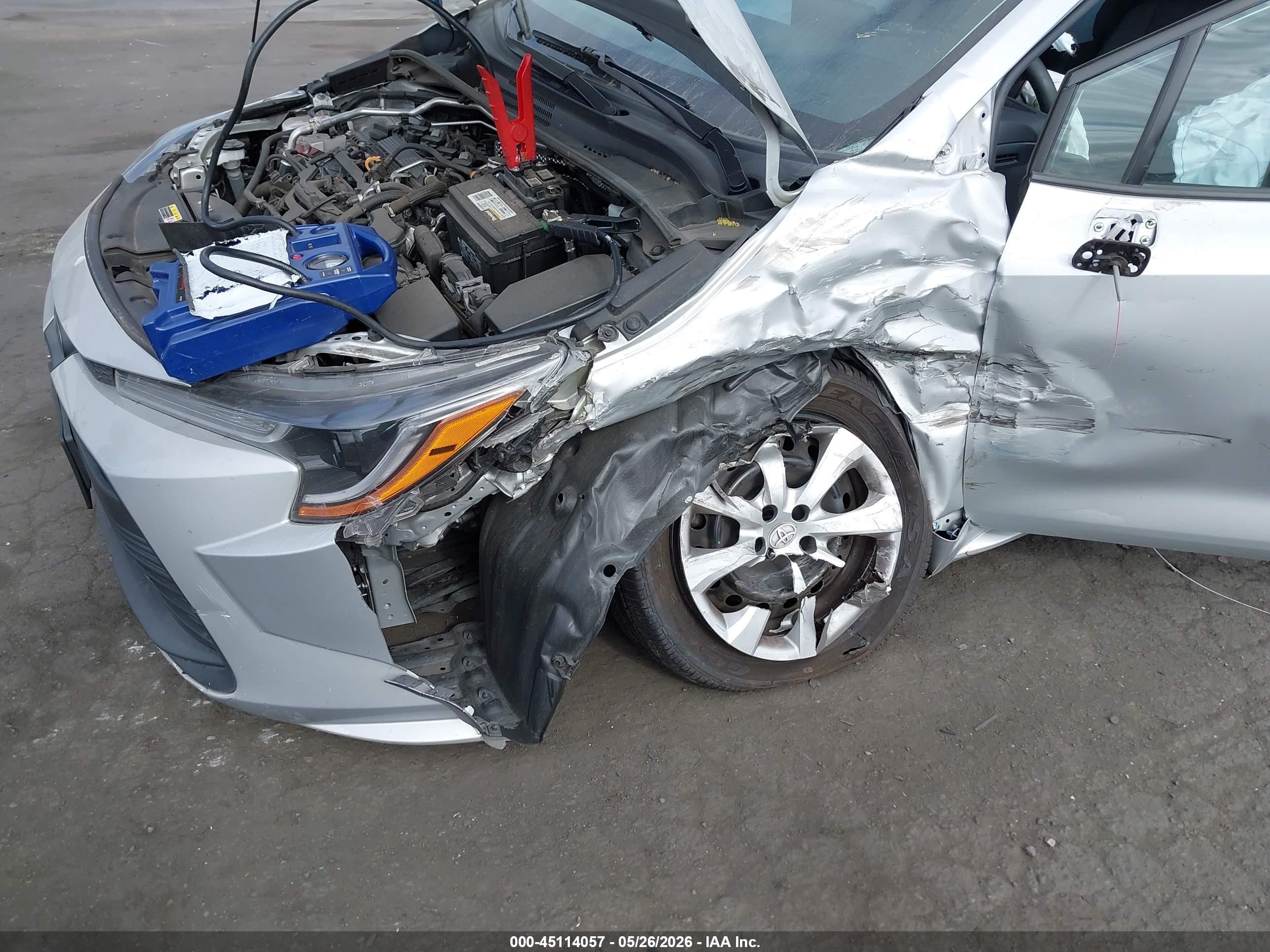 2023 Toyota Corolla Le Серебряный vin: 5YFB4MDEXPP055825