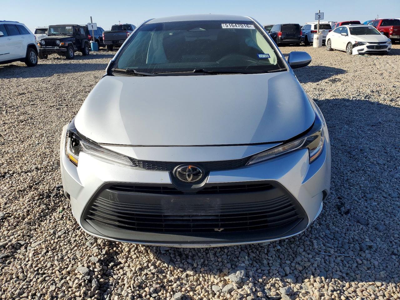 2023 Toyota Corolla Le Silver vin: 5YFB4MDEXPP060510